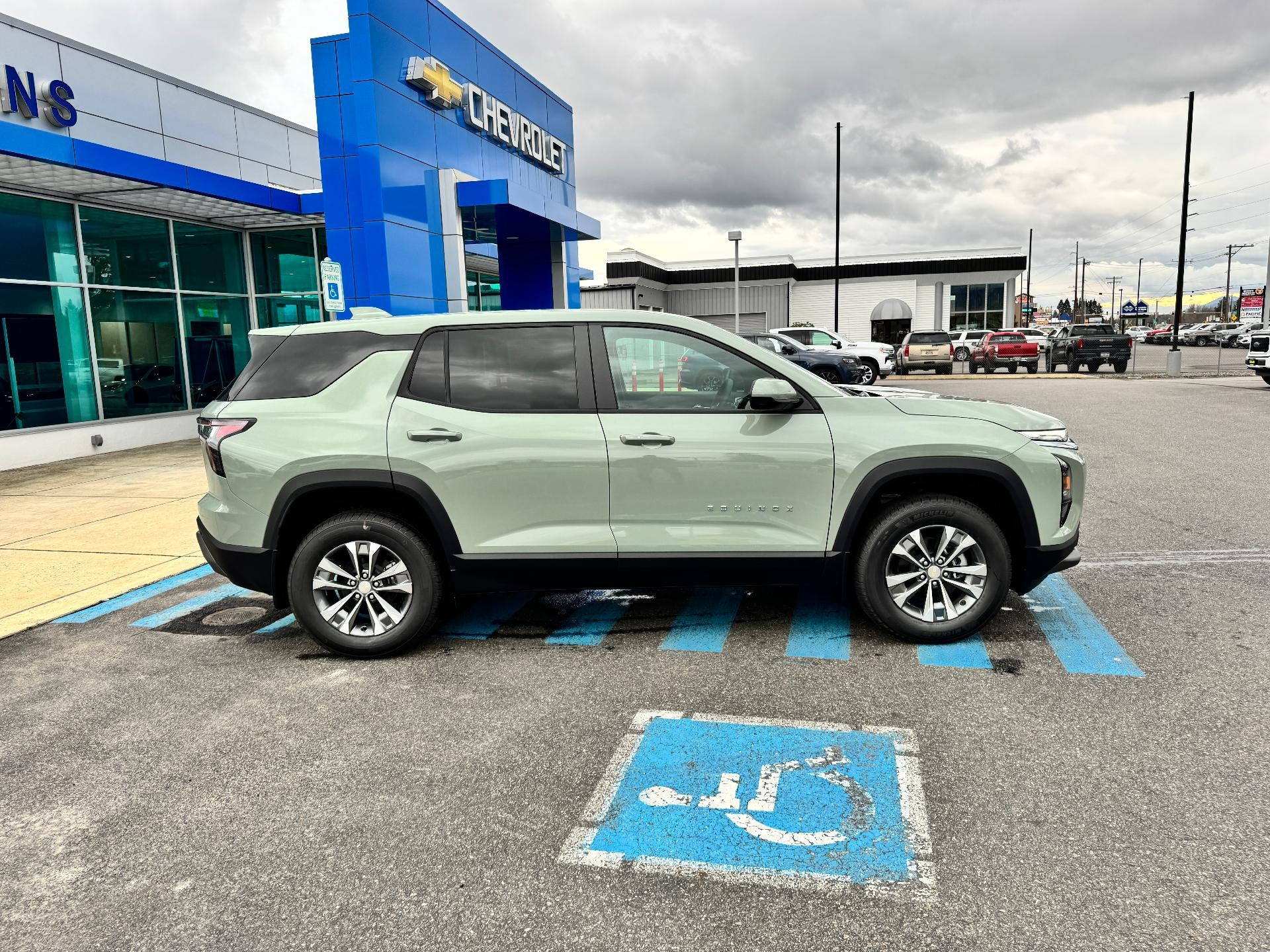 2026 Chevrolet Equinox LT / AWD / ADAPTIVE CRUISE / POWER GATE / HEATED SEATS