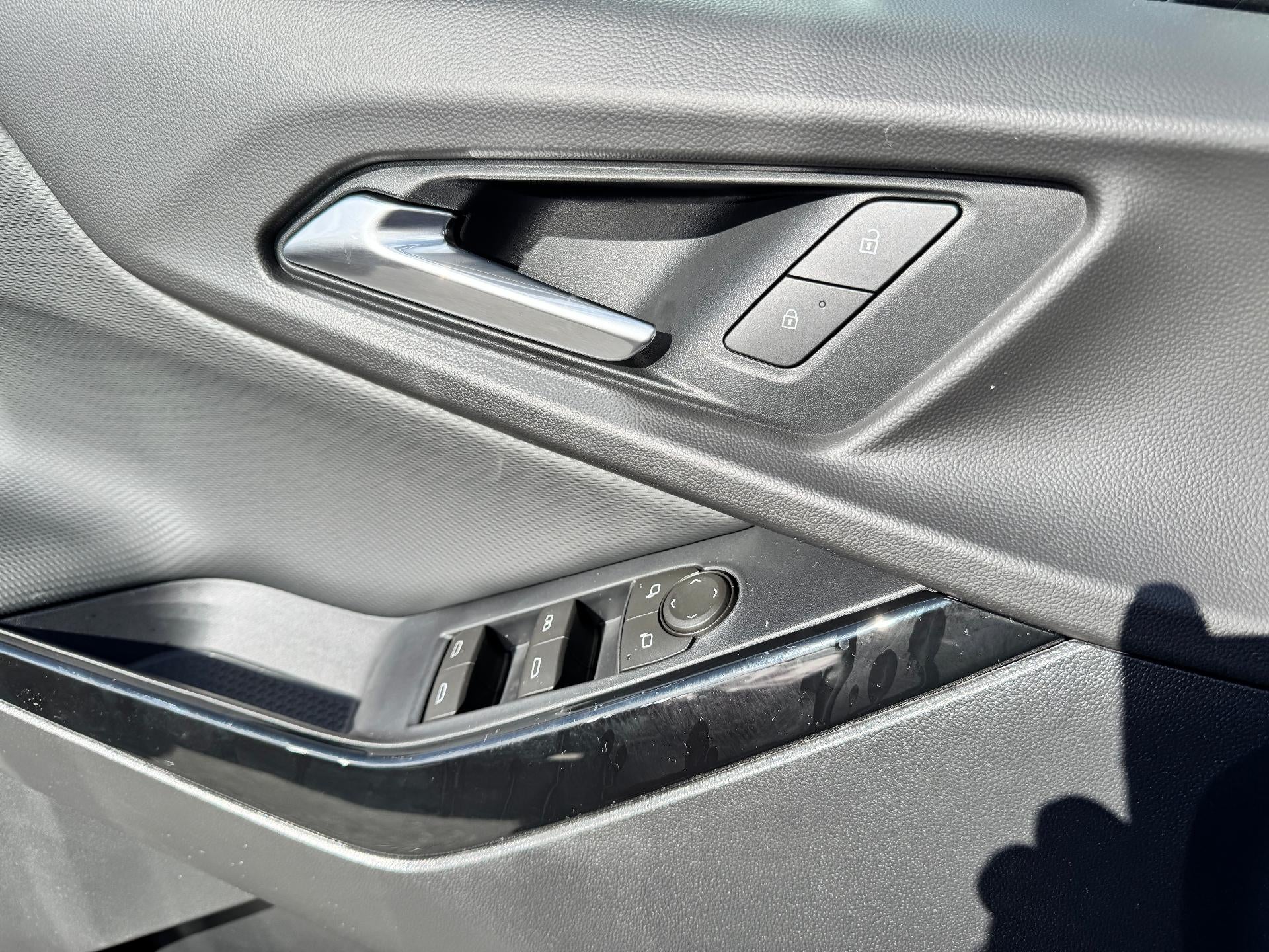 2026 Chevrolet Equinox LT / AWD / MIDNIGHT PCKG / SURROUND VISION / ADAPTIVE CRUISE