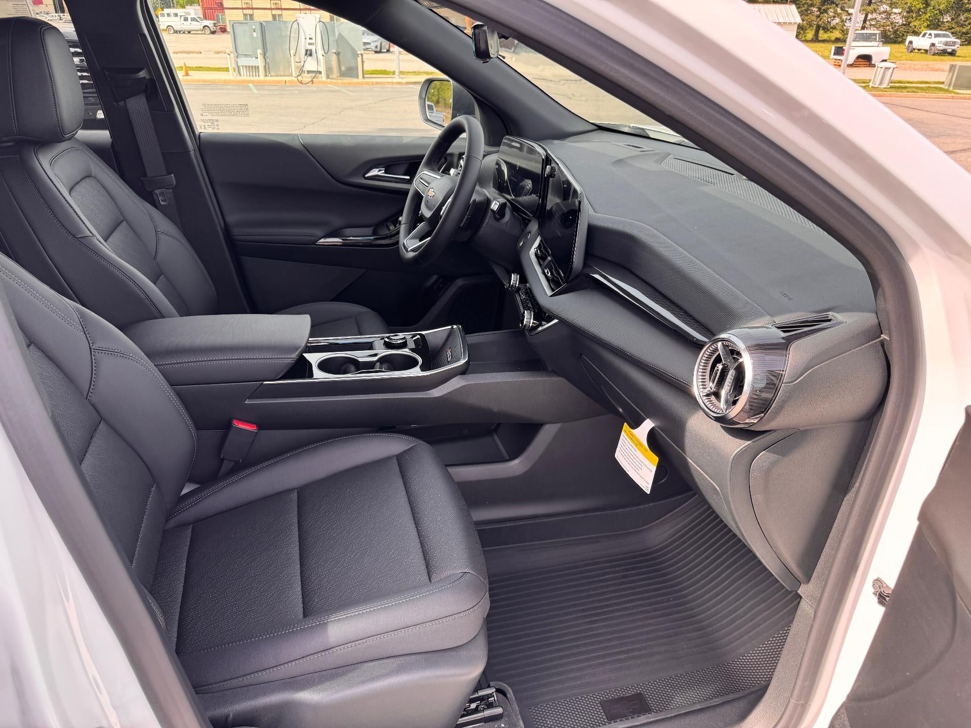 2026 Chevrolet Equinox LT / AWD / ADAPTIVE CRUISE / SURROUND VISION / POWER LIFTGATE
