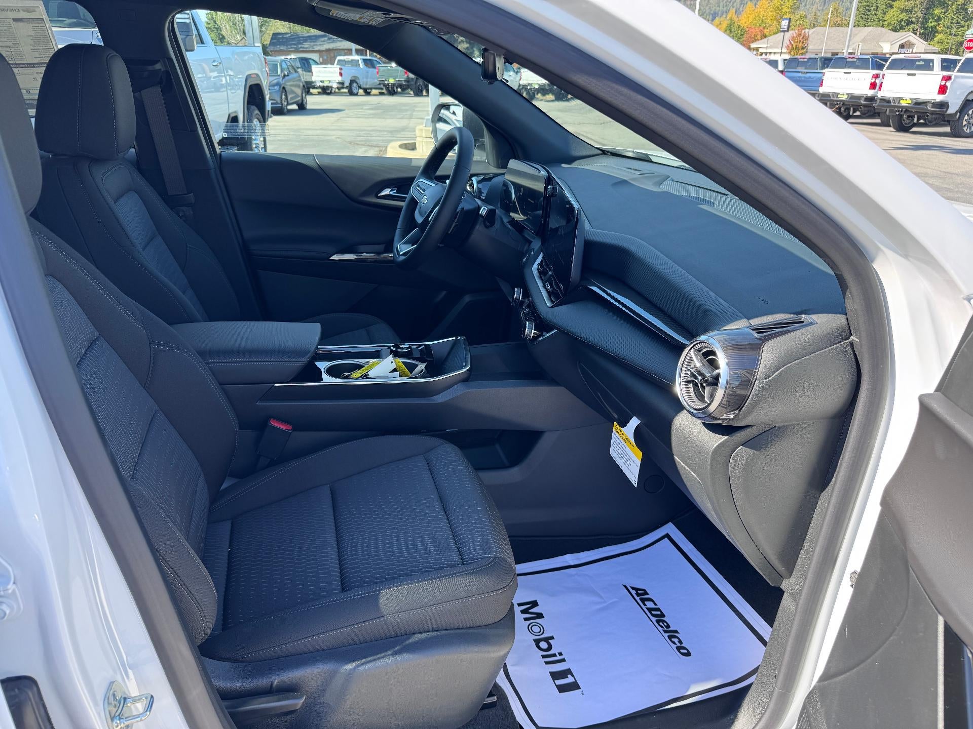 2027 Chevrolet Equinox LT / AWD / 1.5 TURBO / ADAPTIVE CRUISE / SURROUND VISION