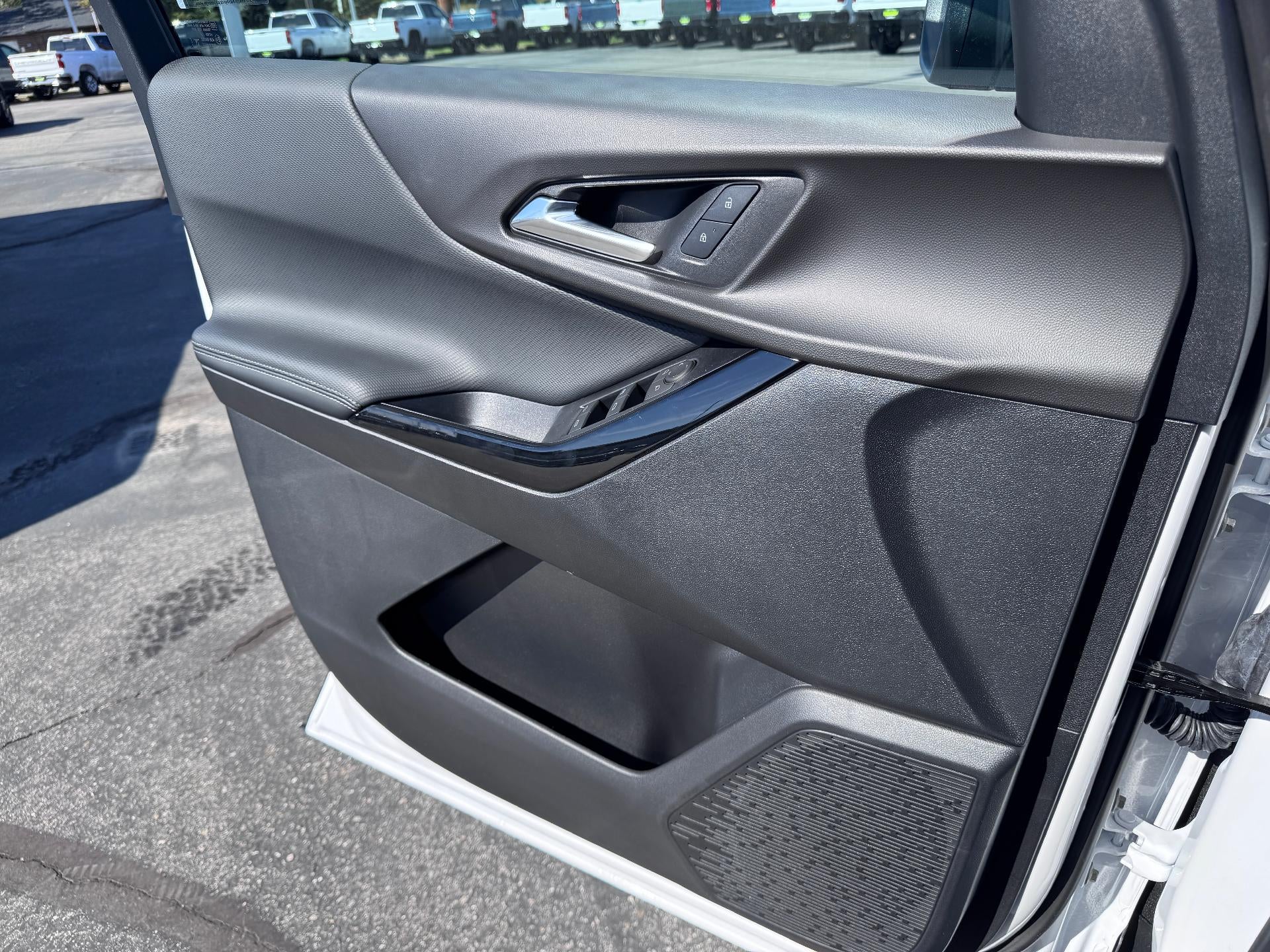 2027 Chevrolet Equinox LT / AWD / 1.5 TURBO / ADAPTIVE CRUISE / SURROUND VISION