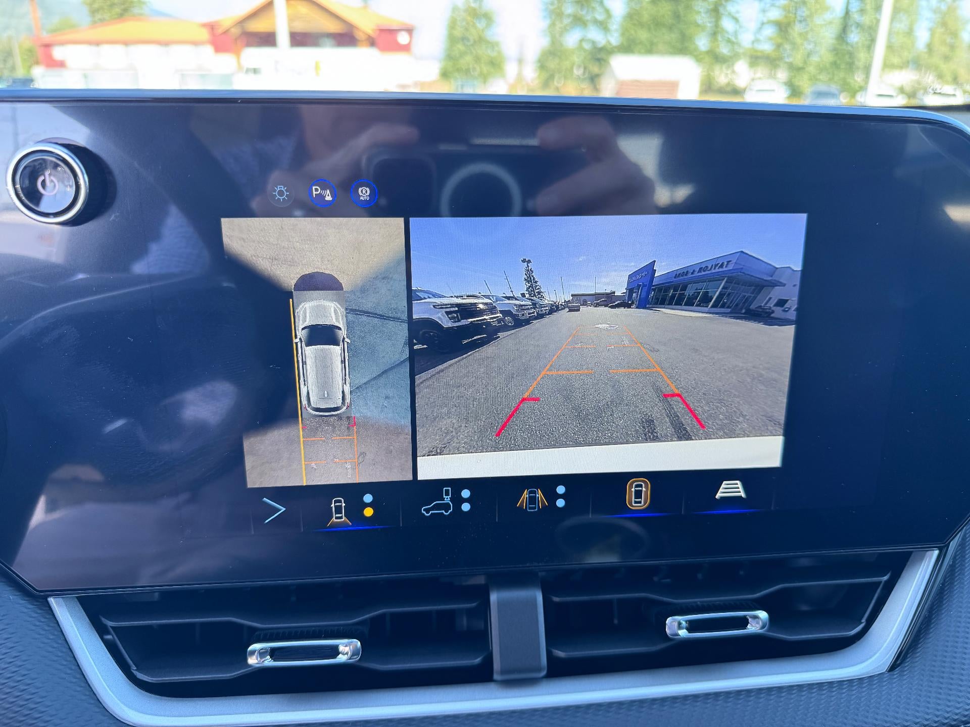2027 Chevrolet Equinox LT / AWD / 1.5 TURBO / ADAPTIVE CRUISE / SURROUND VISION