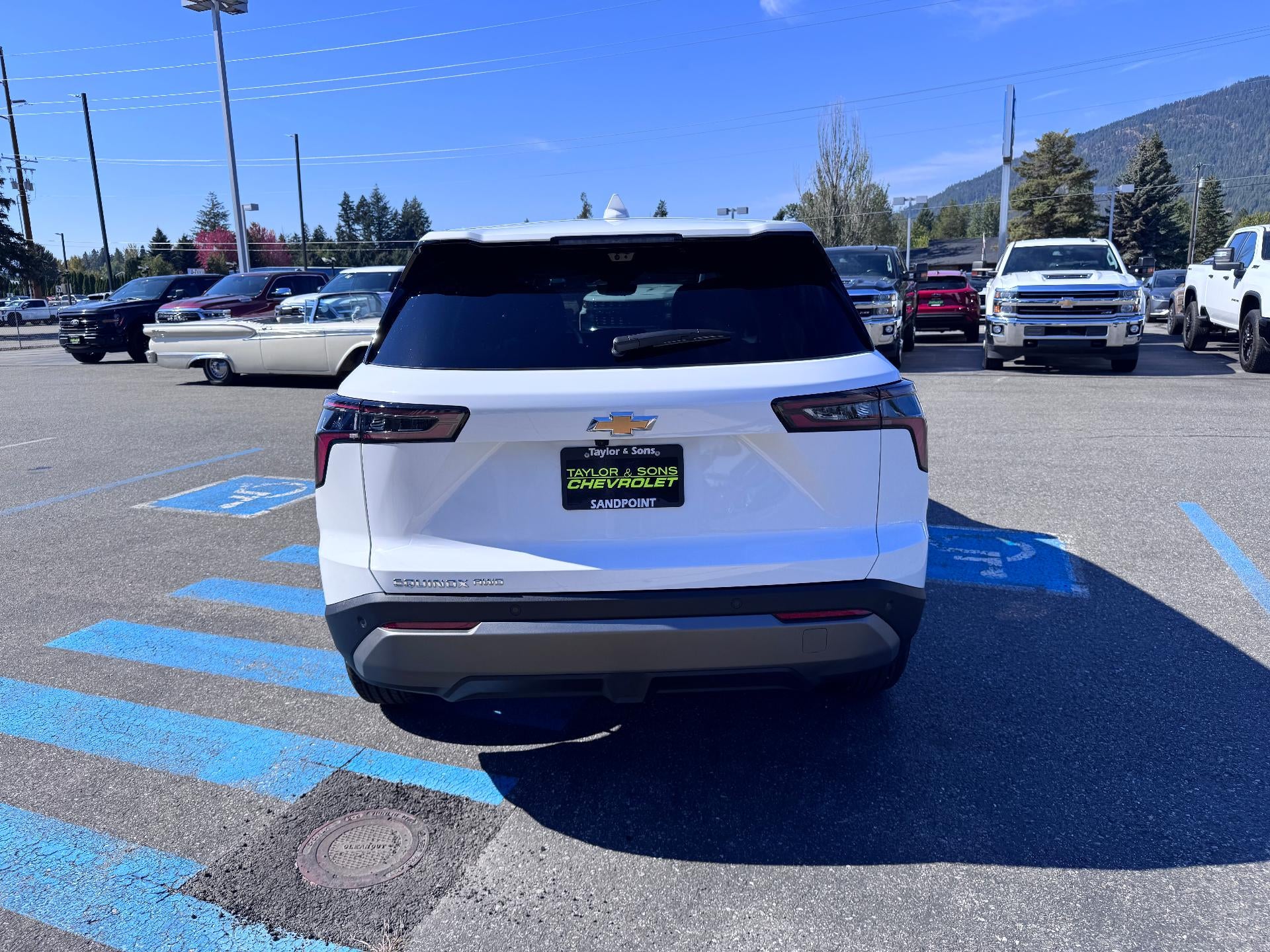 2027 Chevrolet Equinox LT / AWD / 1.5 TURBO / ADAPTIVE CRUISE / SURROUND VISION