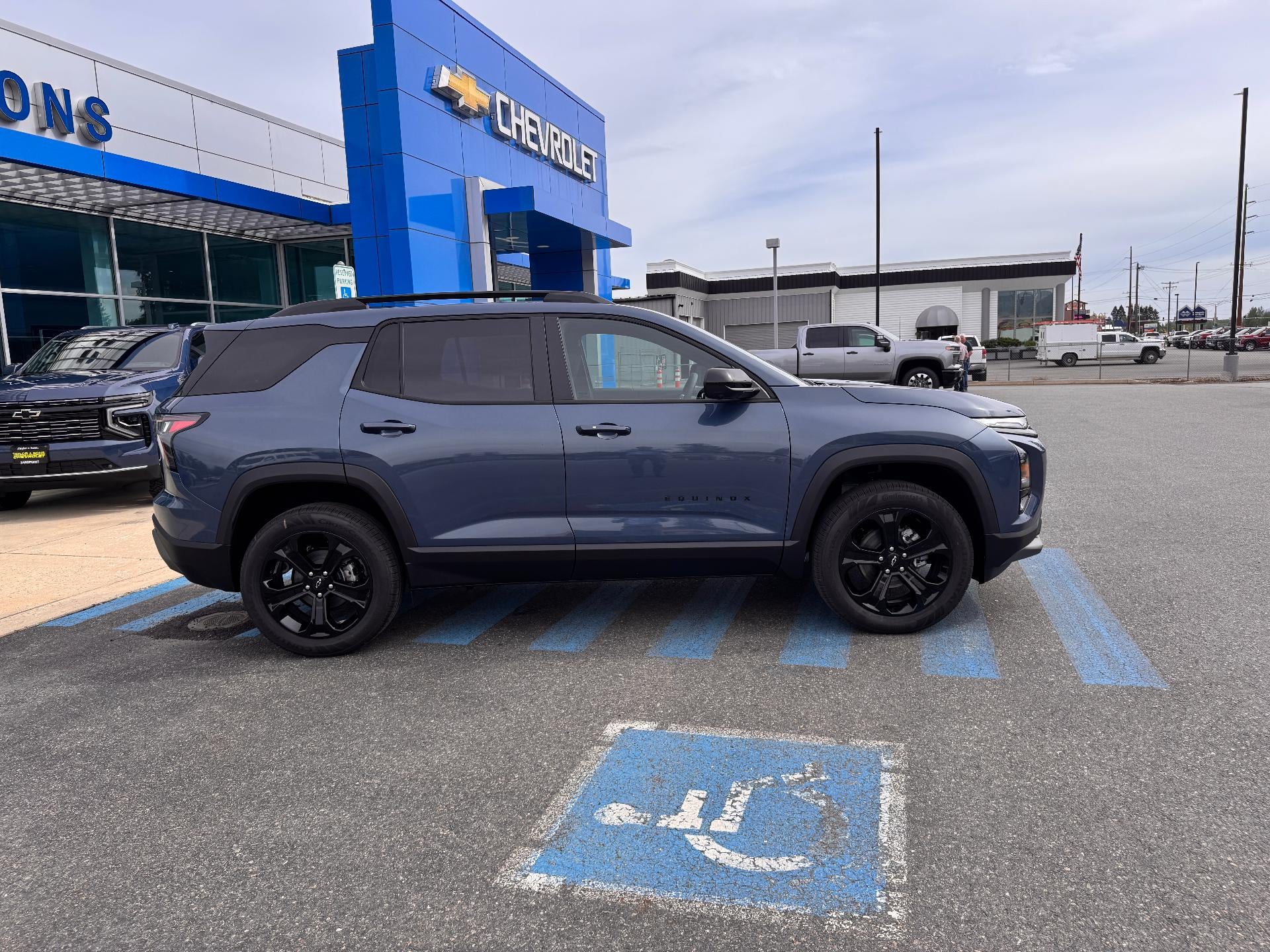 2026 Chevrolet Equinox LT / AWD / MIDNIGHT EDITION / ADAPTIVE CRUISE / SURROUND VISION
