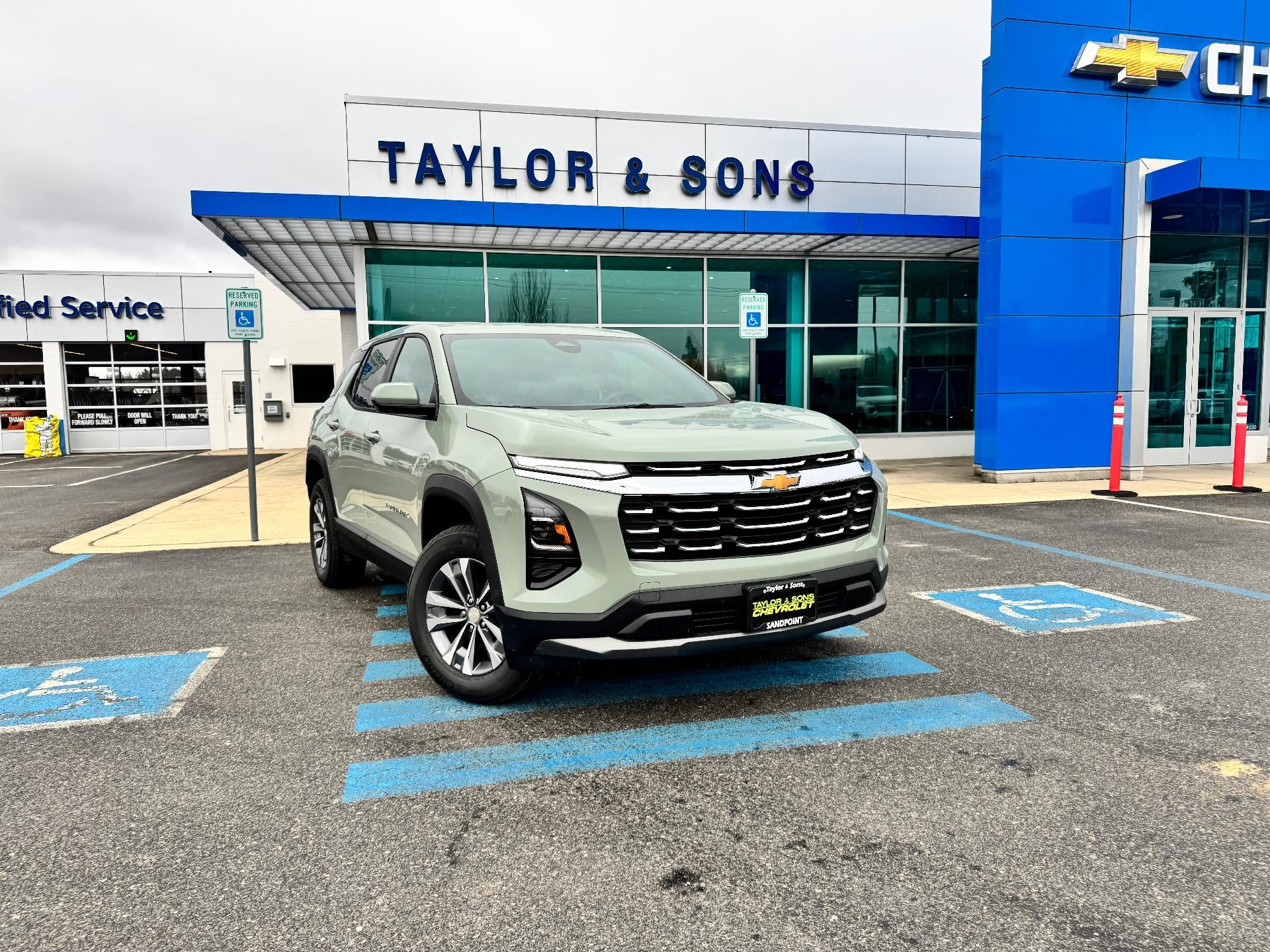 2026 Chevrolet Equinox LT / AWD / HEATED SEATS / POWER GATE / ADAPTIVE CRUISE