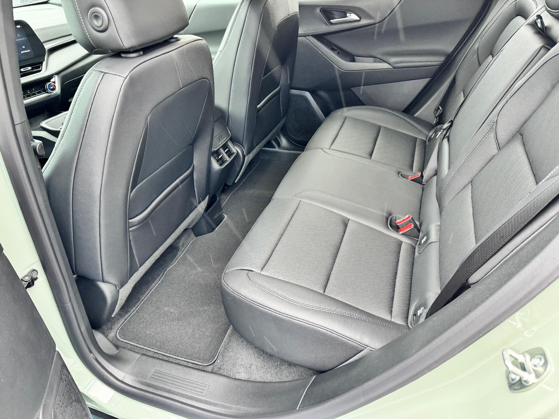 2026 Chevrolet Equinox LT / AWD / HEATED SEATS / POWER GATE / ADAPTIVE CRUISE