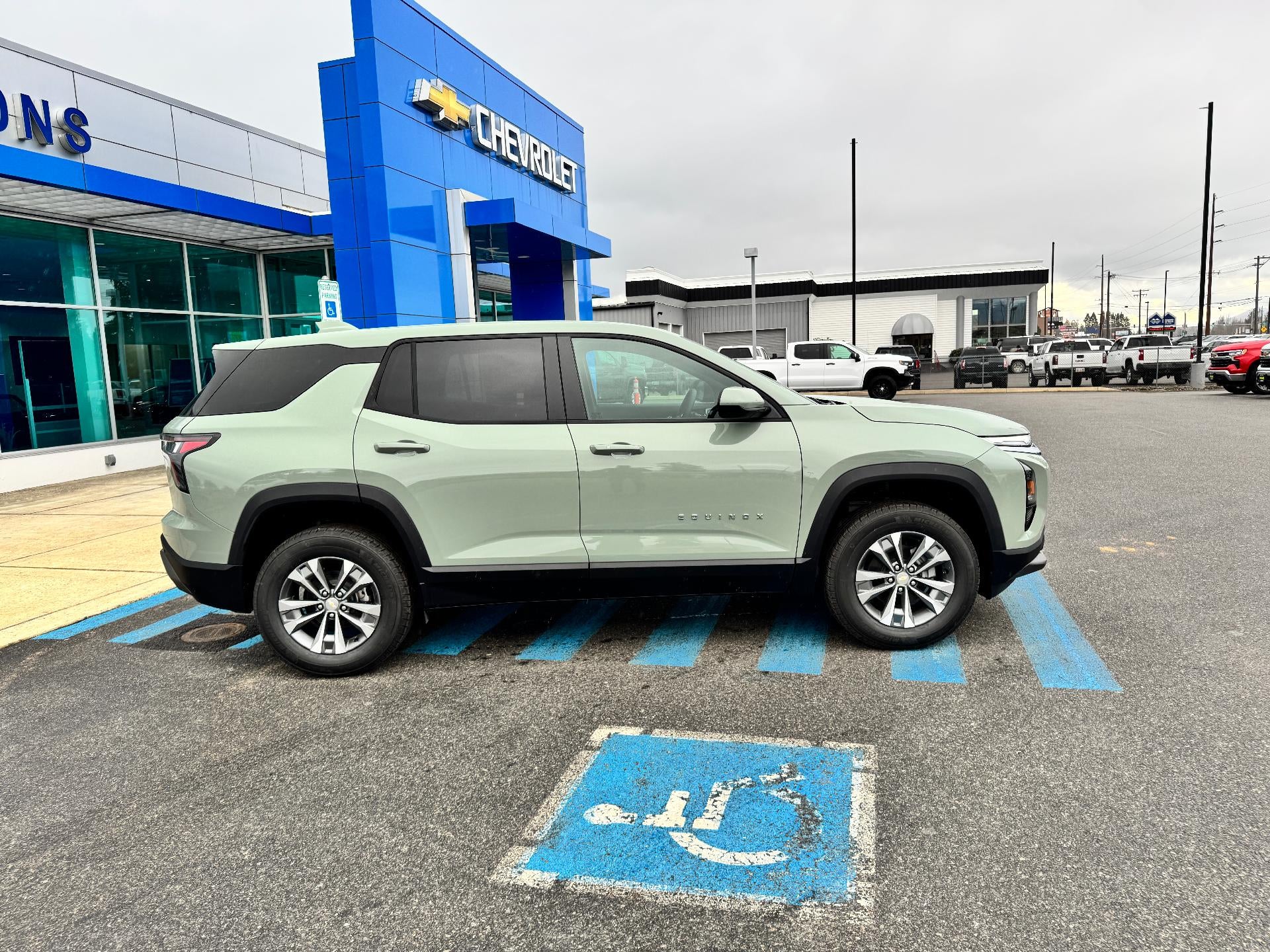 2026 Chevrolet Equinox LT / AWD / HEATED SEATS / POWER GATE / ADAPTIVE CRUISE