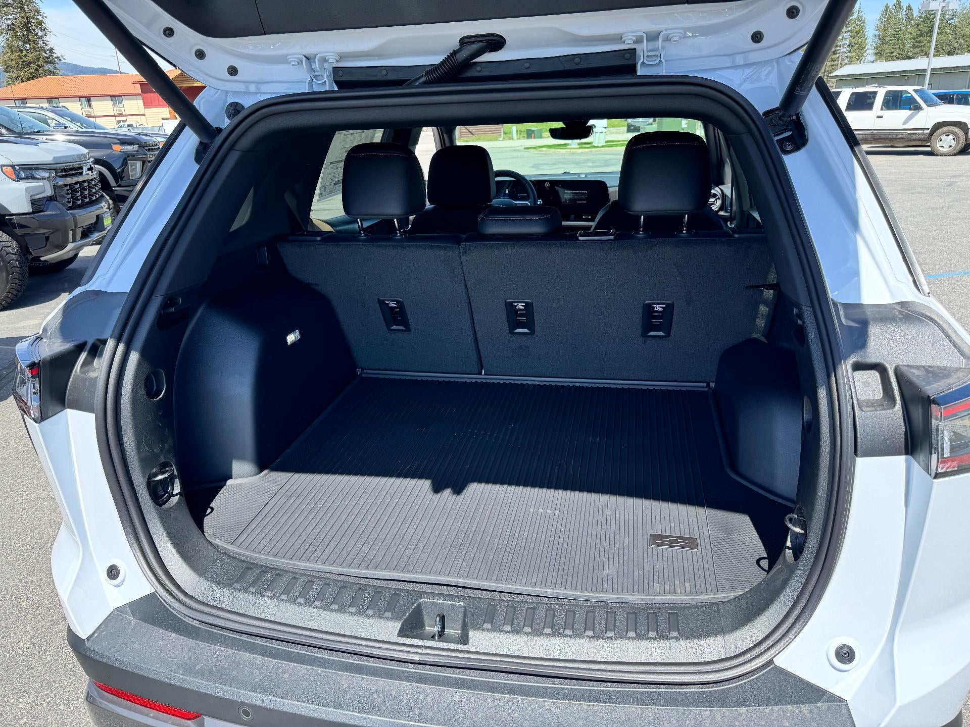 2026 Chevrolet Equinox ACTIV / 1.5 TURBO / AWD / PANO SUNROOF / ADAPTIVE CRUISE / SURROUND VISION
