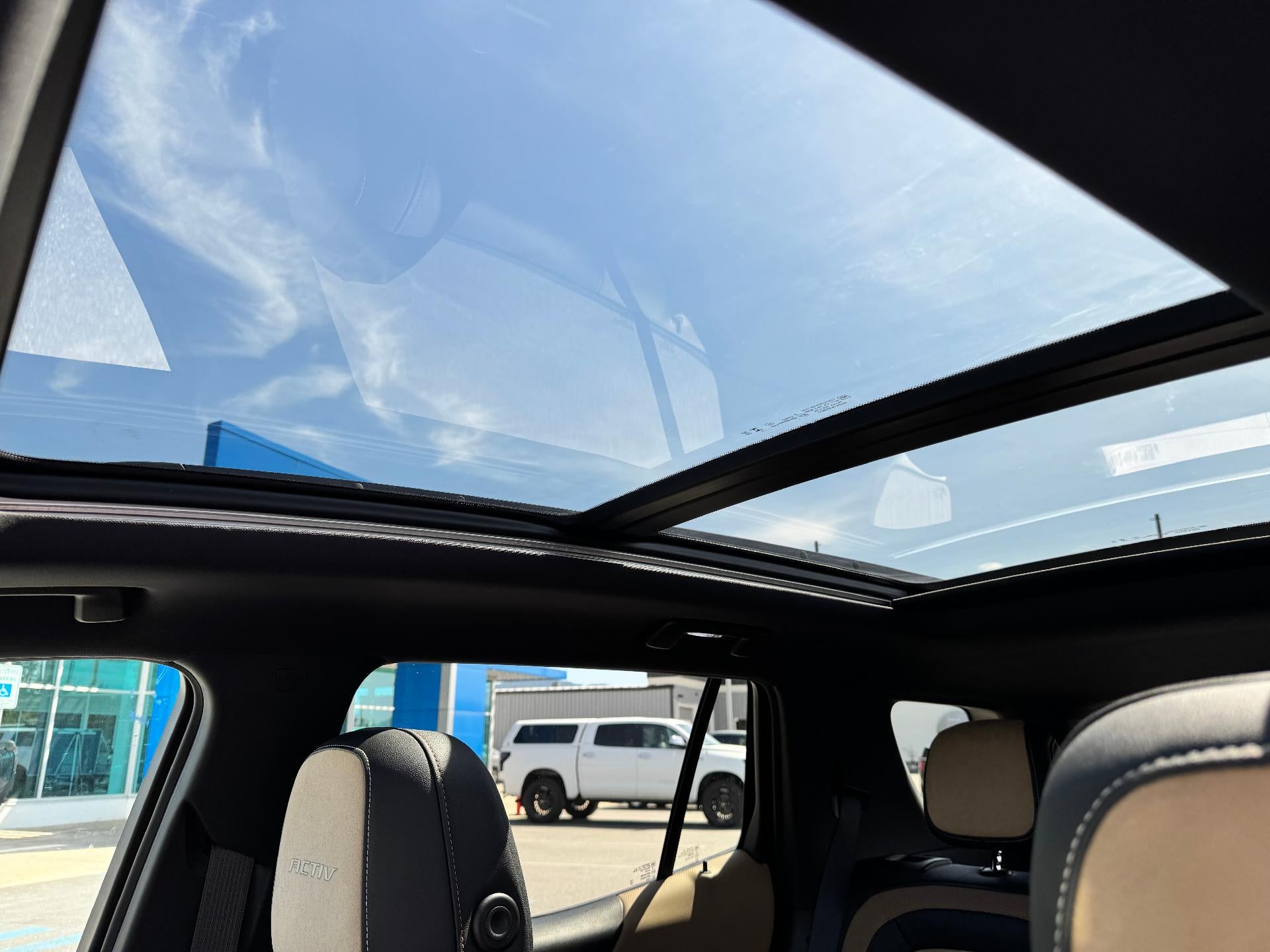 2026 Chevrolet Equinox ACTIV / 1.5 TURBO / AWD / PANO SUNROOF / ADAPTIVE CRUISE / SURROUND VISION