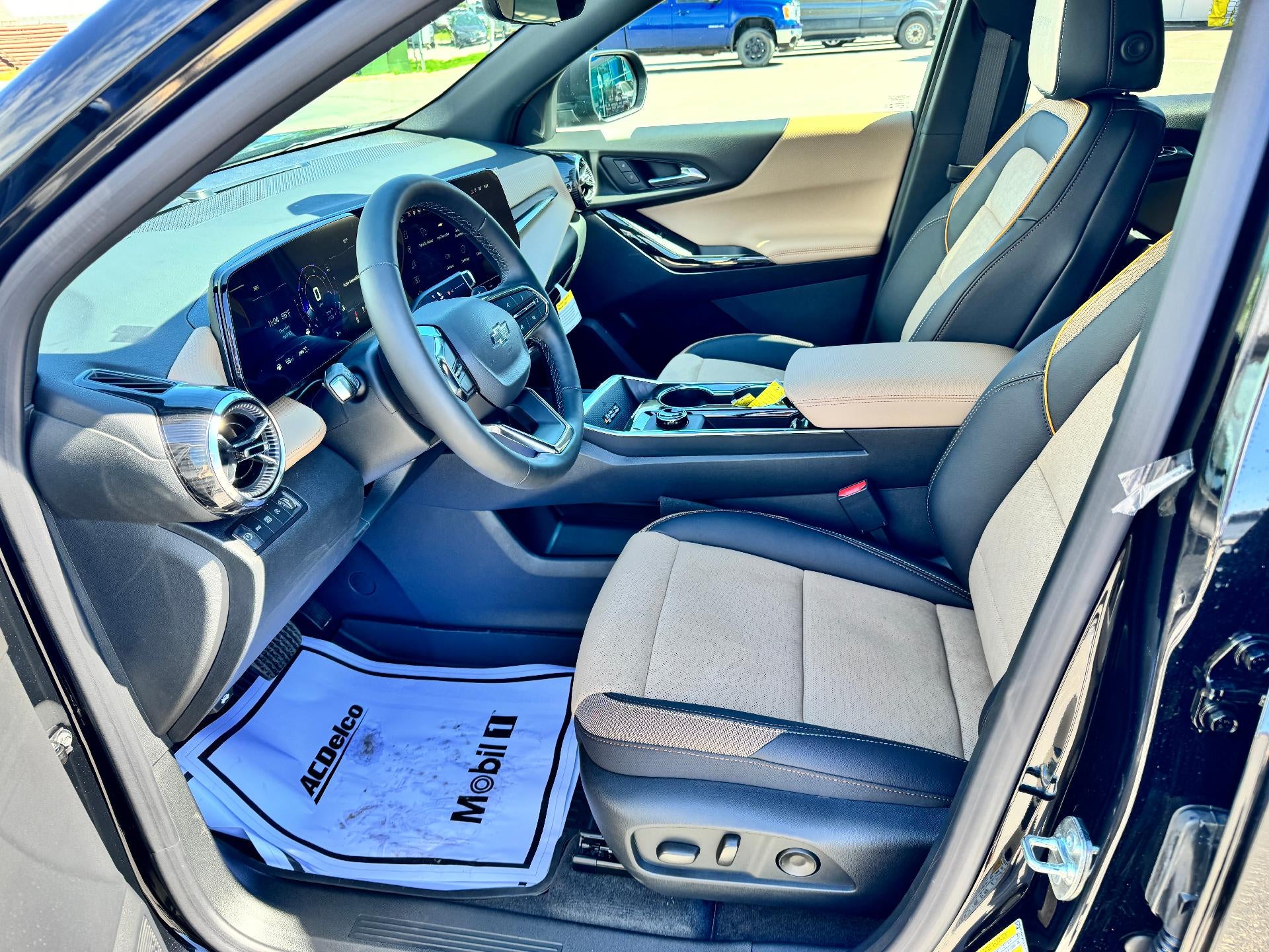 2026 Chevrolet Equinox ACTIV / 1.5 TURBO / AWD / PANO SUNROOF / ADAPTIVE CRUISE / SURROUND VISION