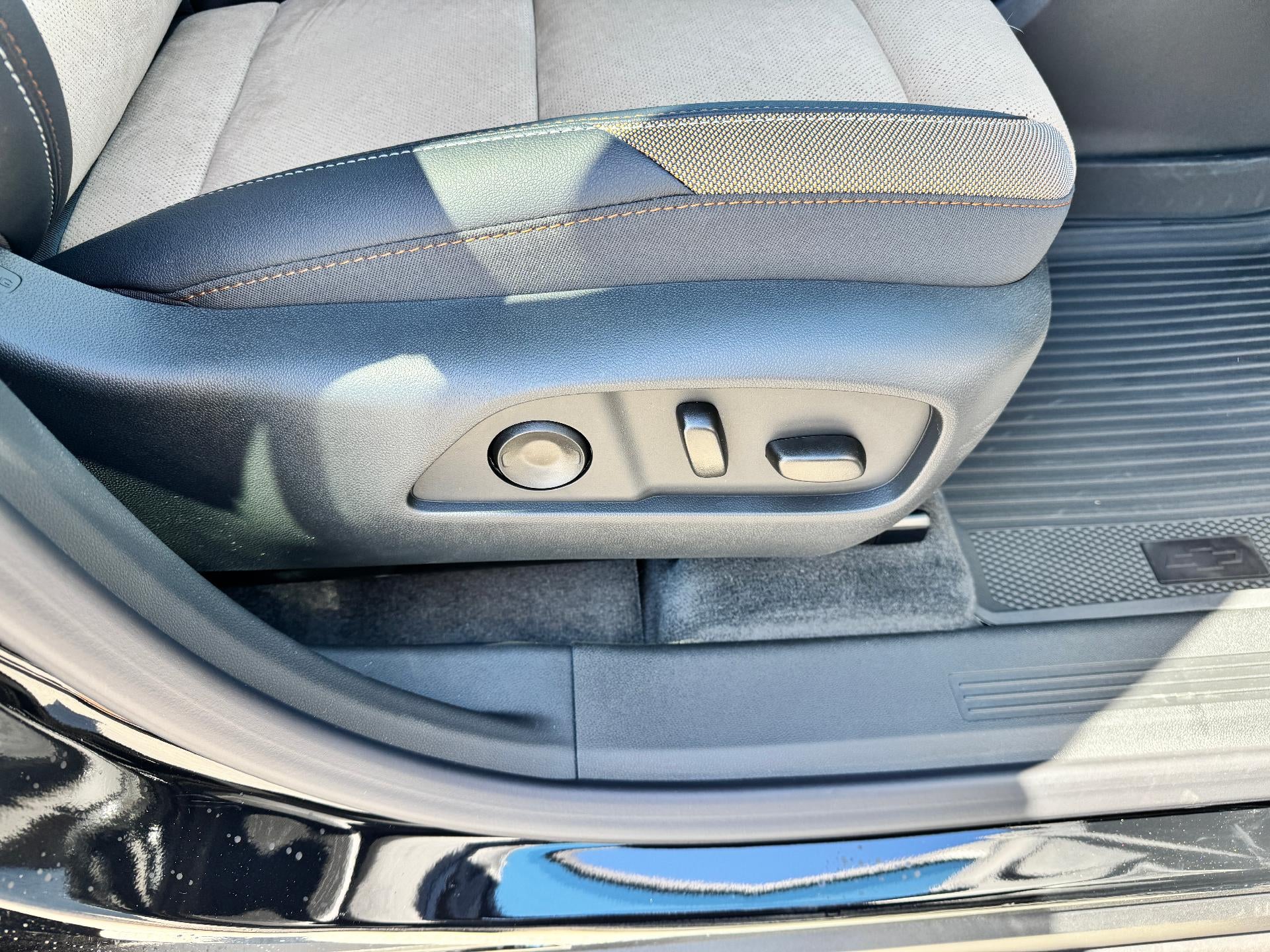 2026 Chevrolet Equinox ACTIV / 1.5 TURBO / AWD / PANO SUNROOF / ADAPTIVE CRUISE / SURROUND VISION