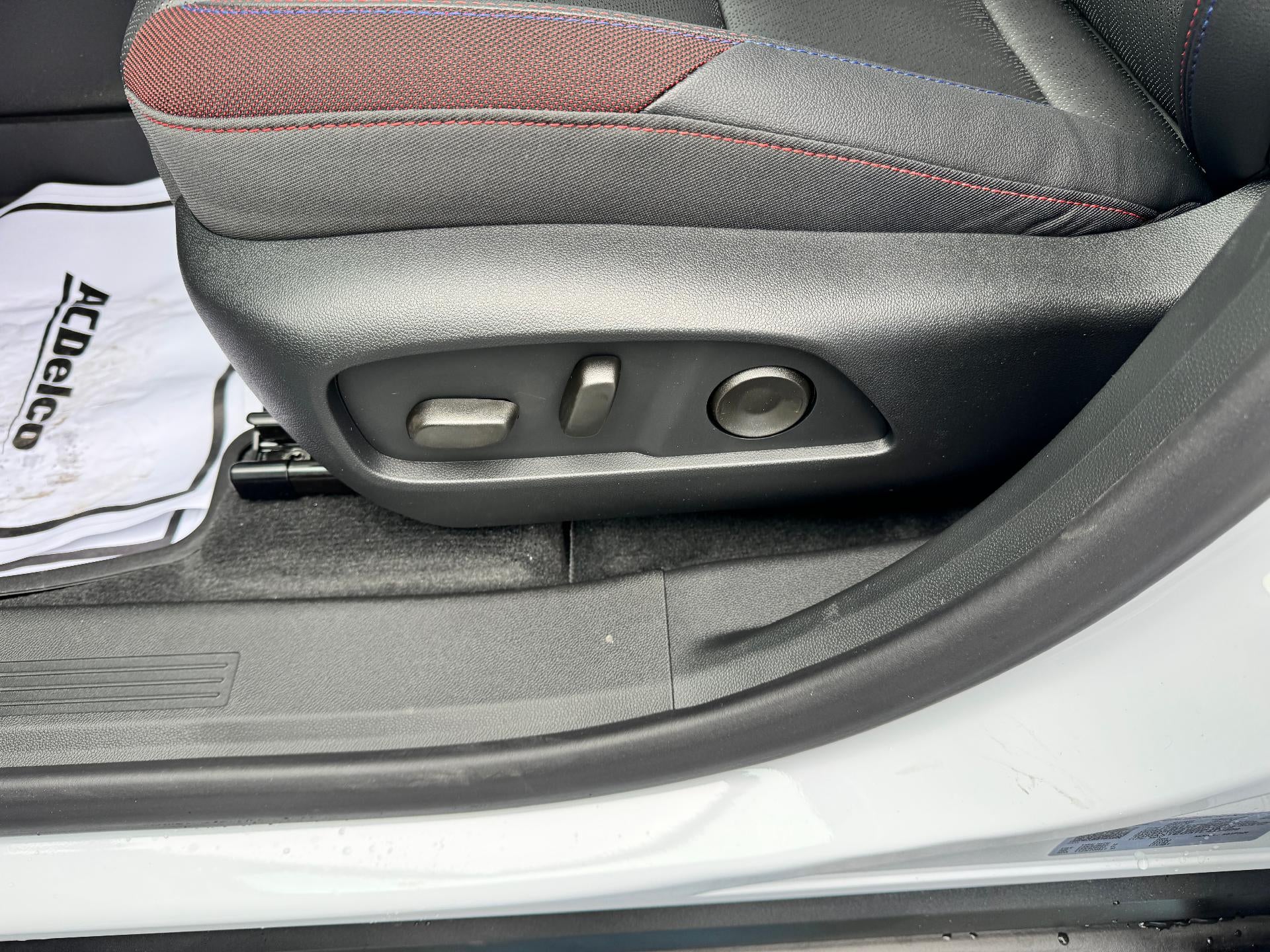 2026 Chevrolet Equinox RS / AWD / PANO SUNROOF / SURROUND VISION / ADAPTIVE CRUISE