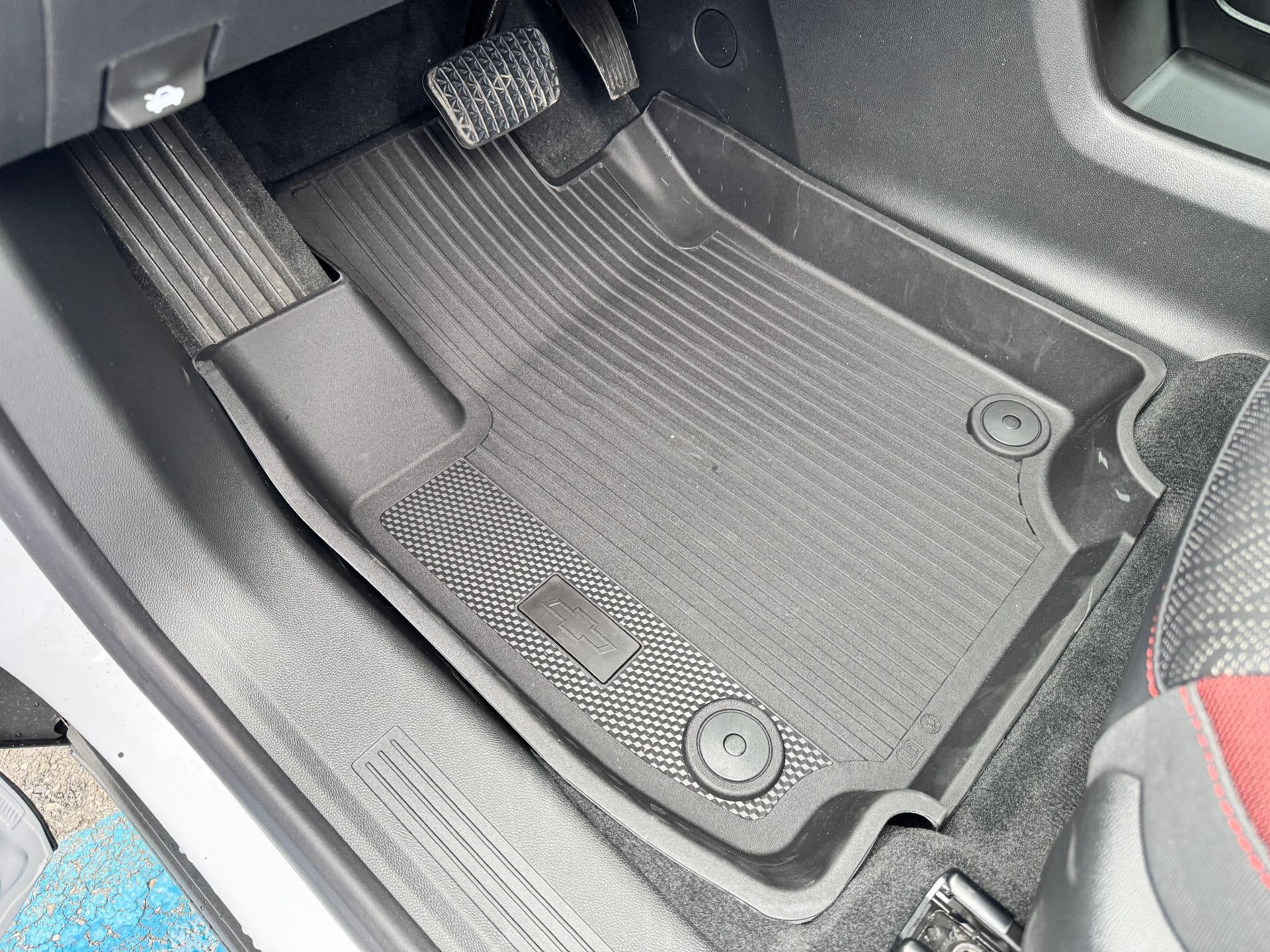 2026 Chevrolet Equinox RS / AWD / PANO SUNROOF / SURROUND VISION / ADAPTIVE CRUISE