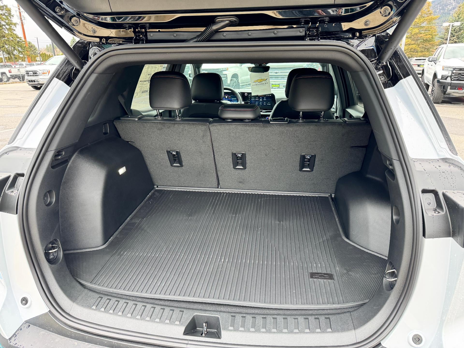 2026 Chevrolet Equinox RS / AWD / PANO SUNROOF / SURROUND VISION / ADAPTIVE CRUISE