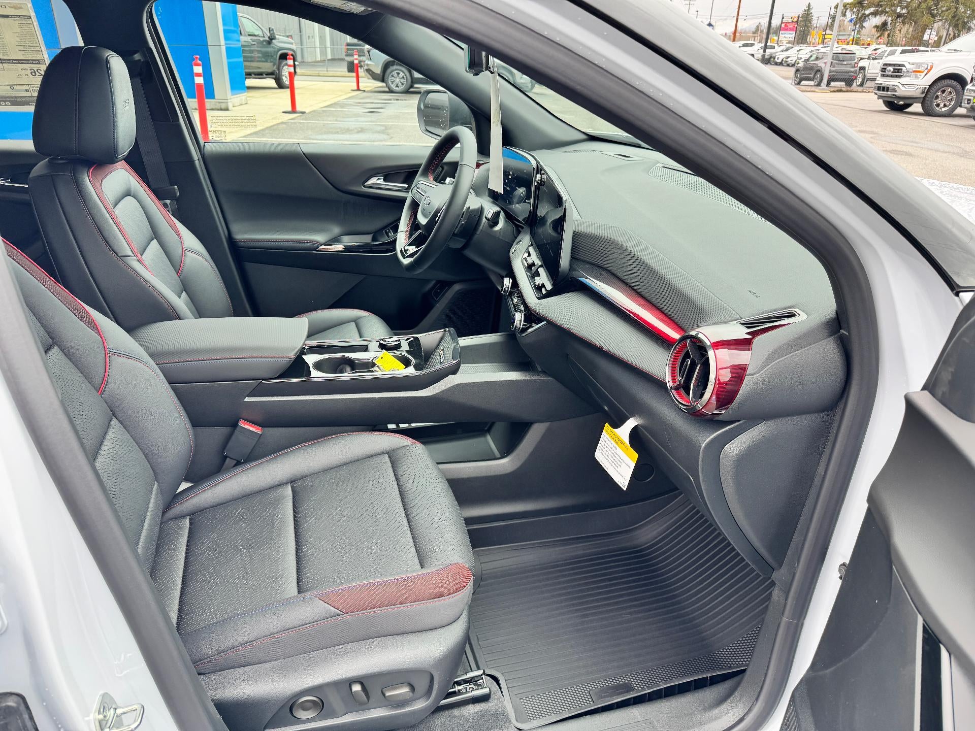 2026 Chevrolet Equinox RS / AWD / PANO SUNROOF / SURROUND VISION / ADAPTIVE CRUISE