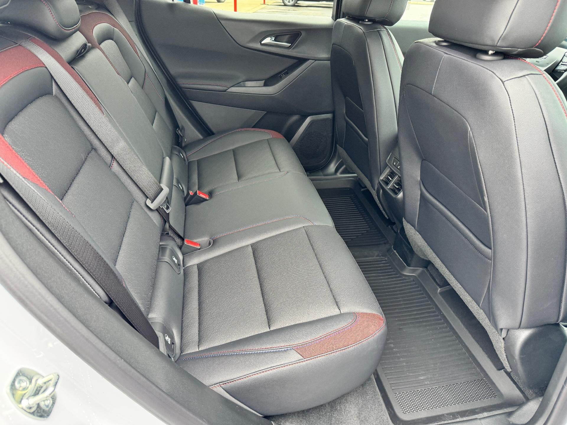 2026 Chevrolet Equinox RS / AWD / PANO SUNROOF / SURROUND VISION / ADAPTIVE CRUISE