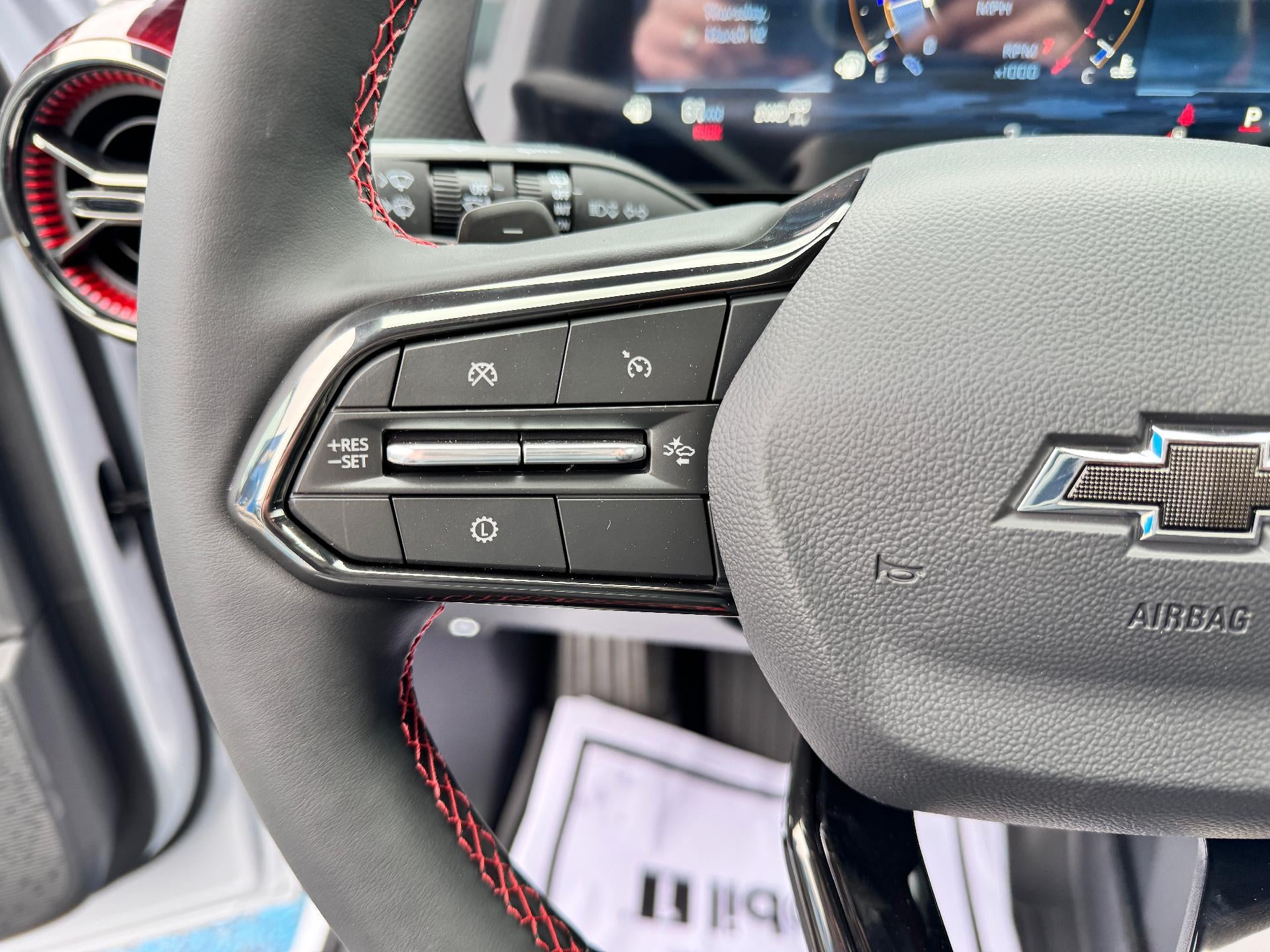 2026 Chevrolet Equinox RS / AWD / PANO SUNROOF / SURROUND VISION / ADAPTIVE CRUISE