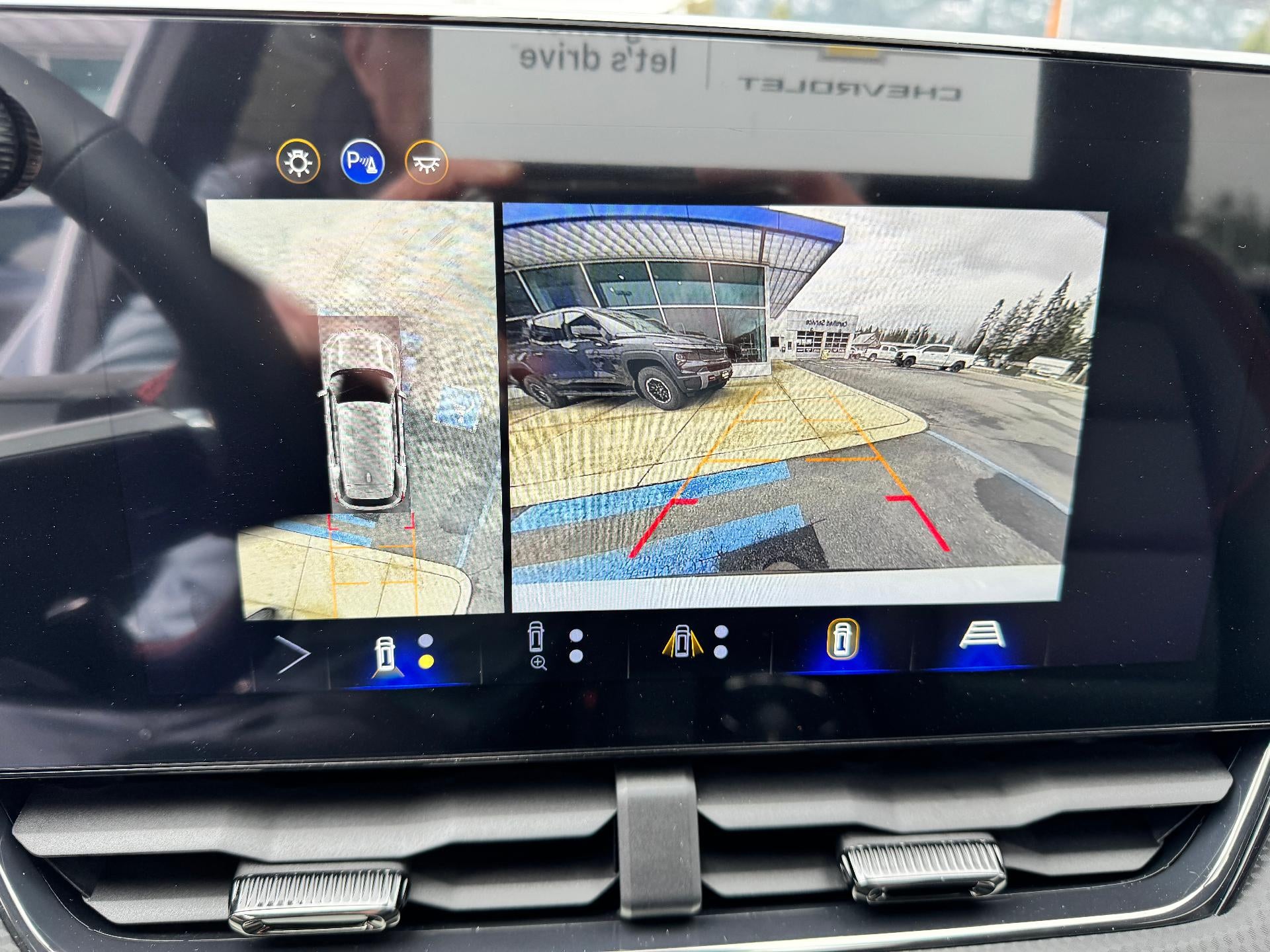 2026 Chevrolet Equinox RS / AWD / PANO SUNROOF / SURROUND VISION / ADAPTIVE CRUISE