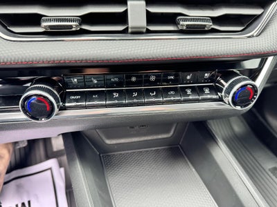 2026 Chevrolet Equinox RS / AWD / PANO SUNROOF / SURROUND VISION / ADAPTIVE CRUISE