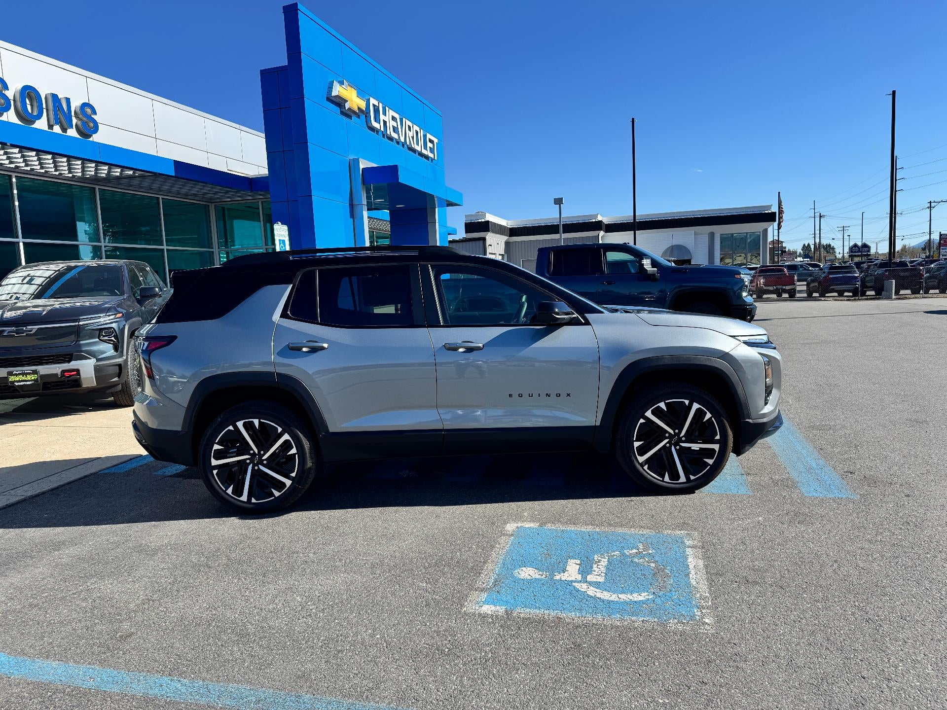 2026 Chevrolet Equinox RS / 1.5 TURBO / AWD / PANO SUNROOF / ADAPTIVE CRUISE / SURROUND VISION