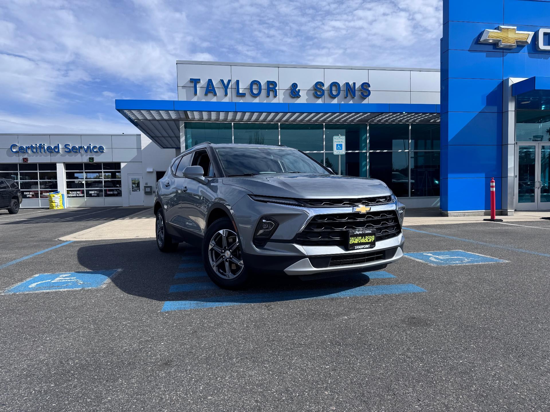 2025 Chevrolet Blazer LT / ALL WHEEL DRIVE / 2.0 TURBO / ADAPTIVE CRUISE / SAFETY PCKG / WARRANTY