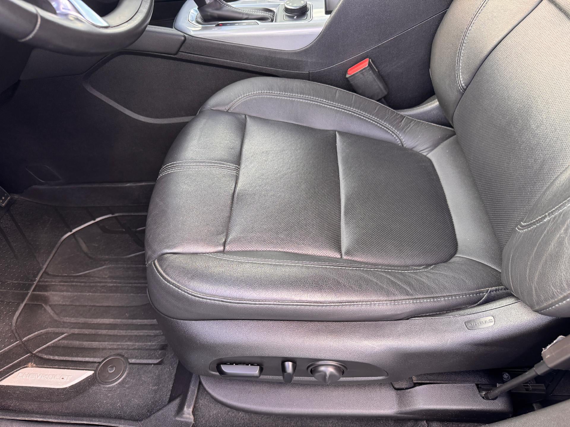 2019 Chevrolet Blazer 3LT / AWD / 3.6 LITER V6 / SUNROOF / SURROUND VISION / 46K MILES