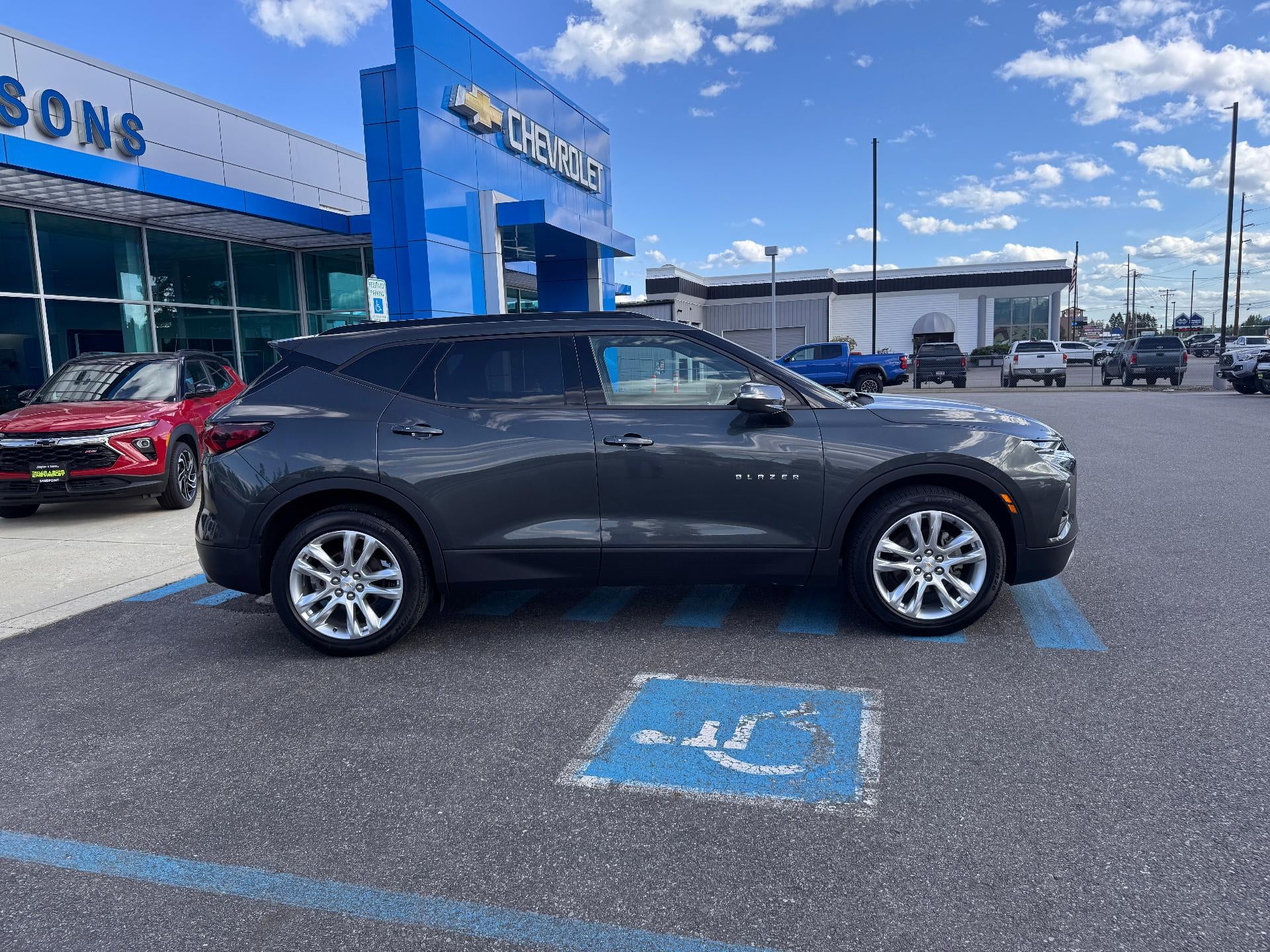 2019 Chevrolet Blazer 3LT / AWD / 3.6 LITER V6 / SUNROOF / SURROUND VISION / 46K MILES