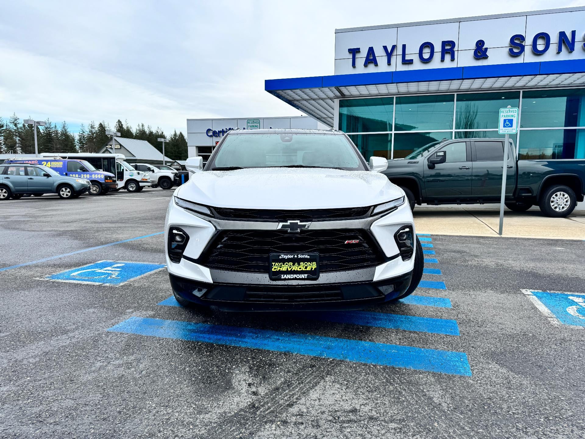 2025 Chevrolet Blazer RS / AWD / PANO SUNROOF / ADAPTIVE CRUISE / SURROUND VISION / 11K MILES