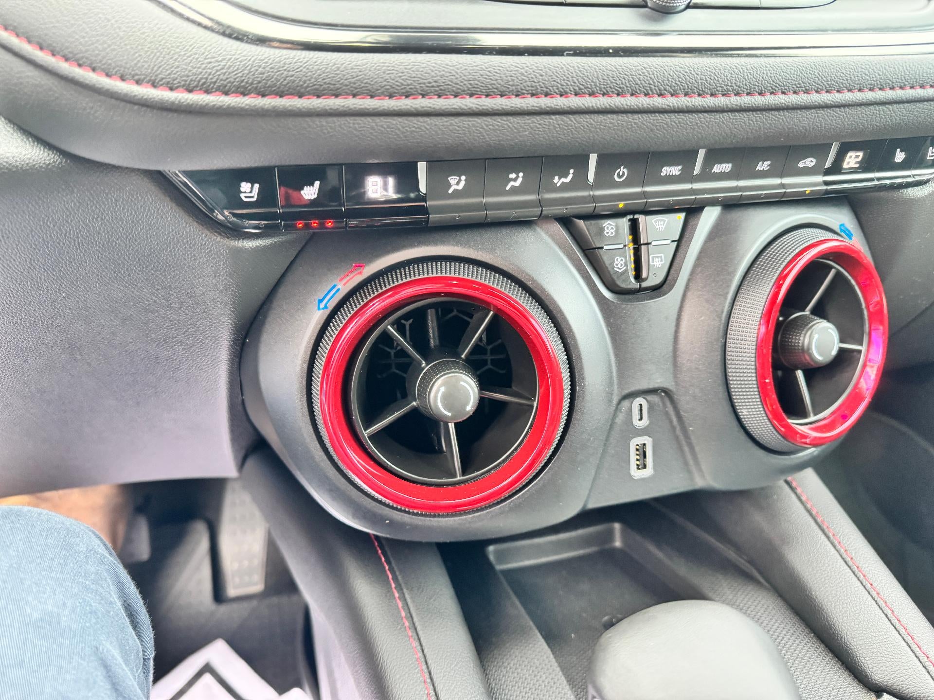 2025 Chevrolet Blazer RS / AWD / PANO SUNROOF / ADAPTIVE CRUISE / SURROUND VISION / 11K MILES