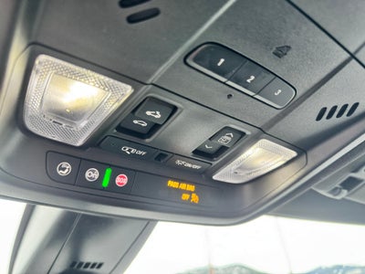 2025 Chevrolet Blazer RS / AWD / PANO SUNROOF / ADAPTIVE CRUISE / SURROUND VISION / 11K MILES