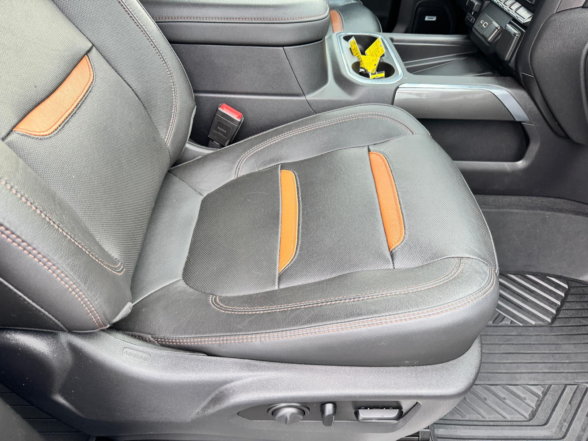 2020 GMC Sierra 1500 AT4 / CREW / 6.2 LITER V8 / TECH PCKG / 1 OWNER / 24K MILES