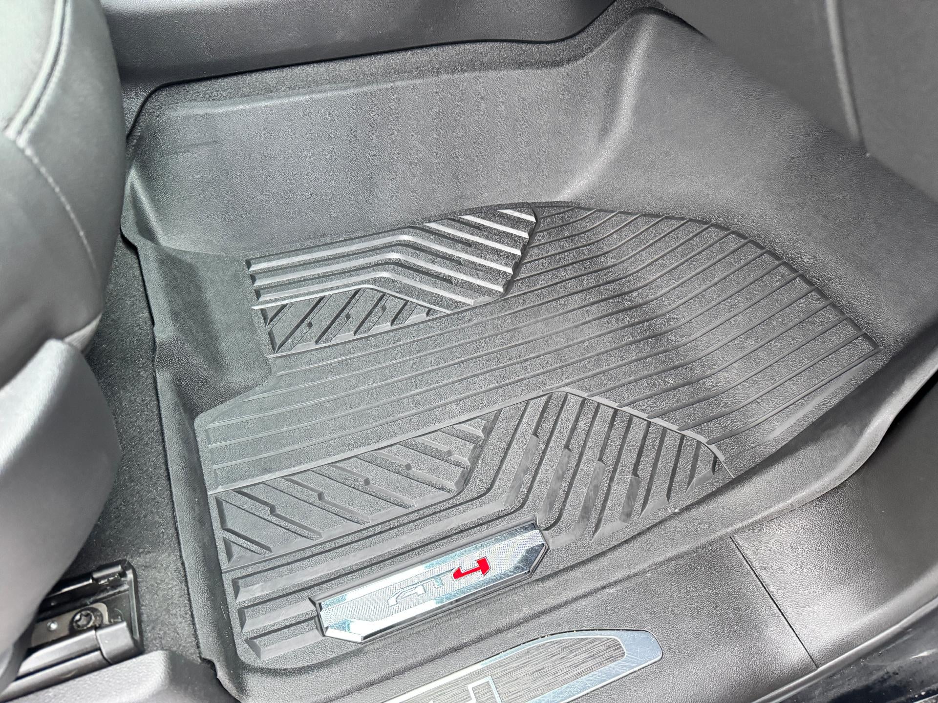 2020 GMC Sierra 1500 AT4 / CREW / 6.2 LITER V8 / TECH PCKG / 1 OWNER / 24K MILES