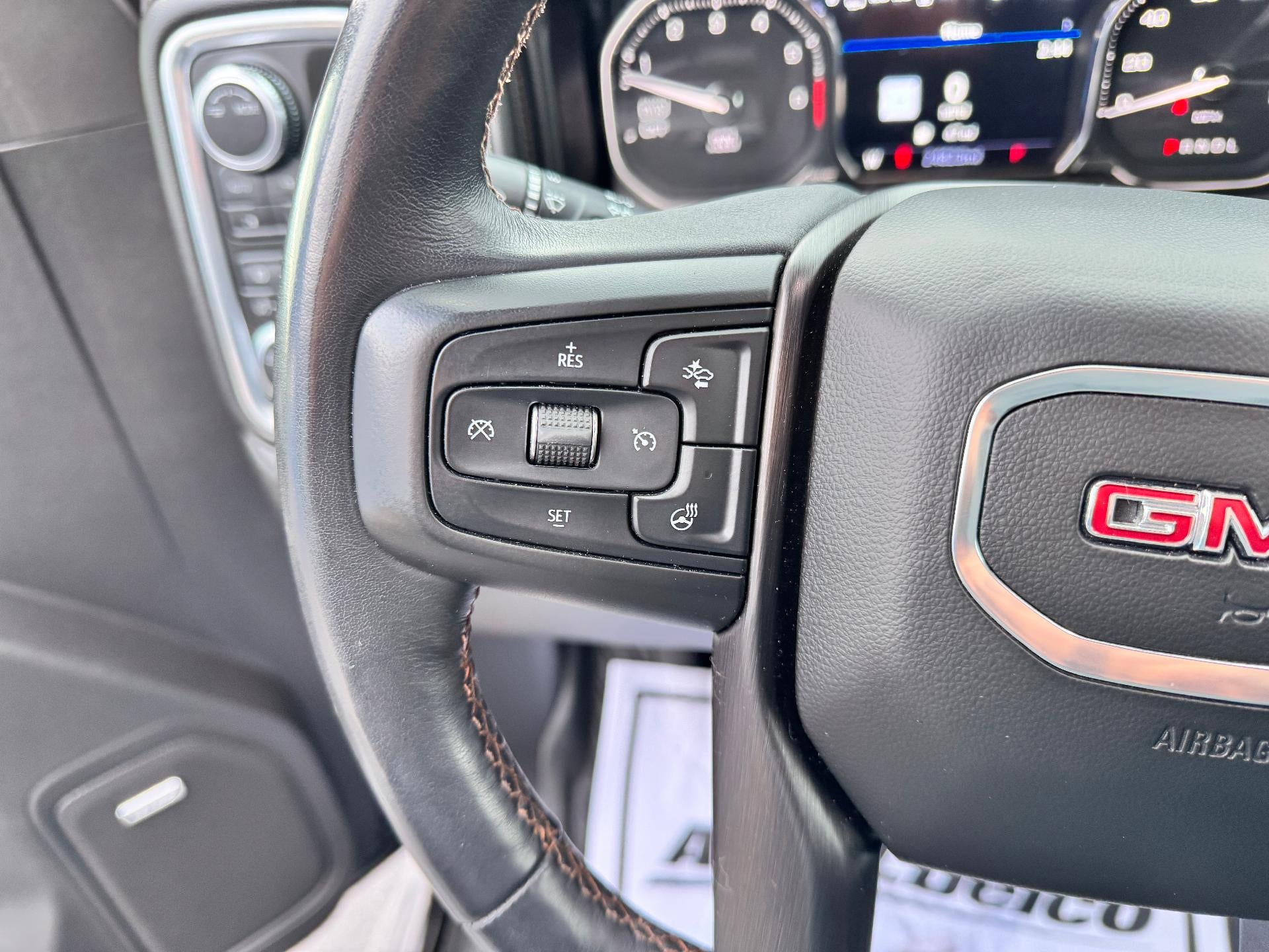 2020 GMC Sierra 1500 AT4 / CREW / 6.2 LITER V8 / TECH PCKG / 1 OWNER / 24K MILES