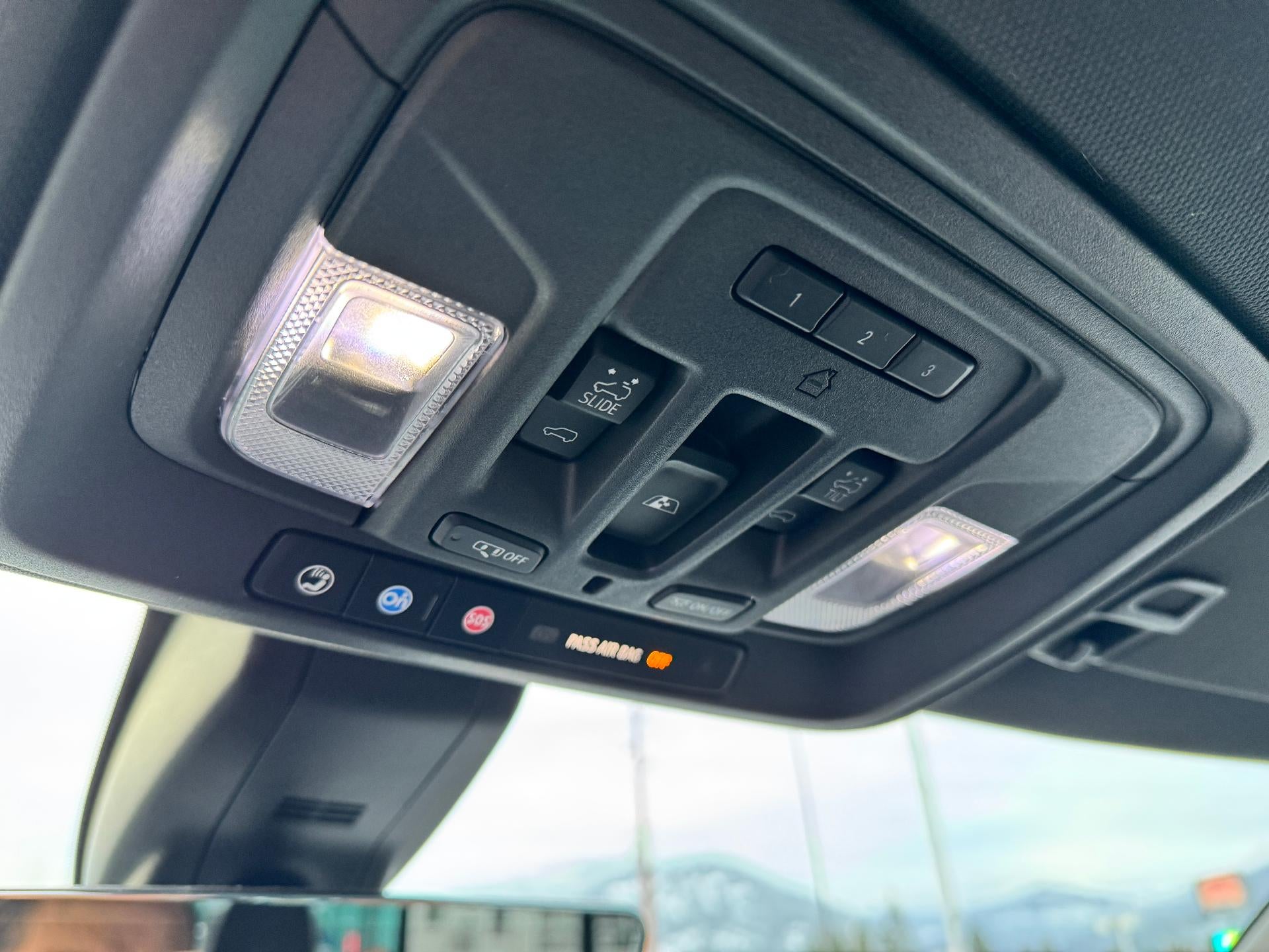 2020 GMC Sierra 1500 AT4 / CREW / 6.2 LITER V8 / TECH PCKG / 1 OWNER / 24K MILES