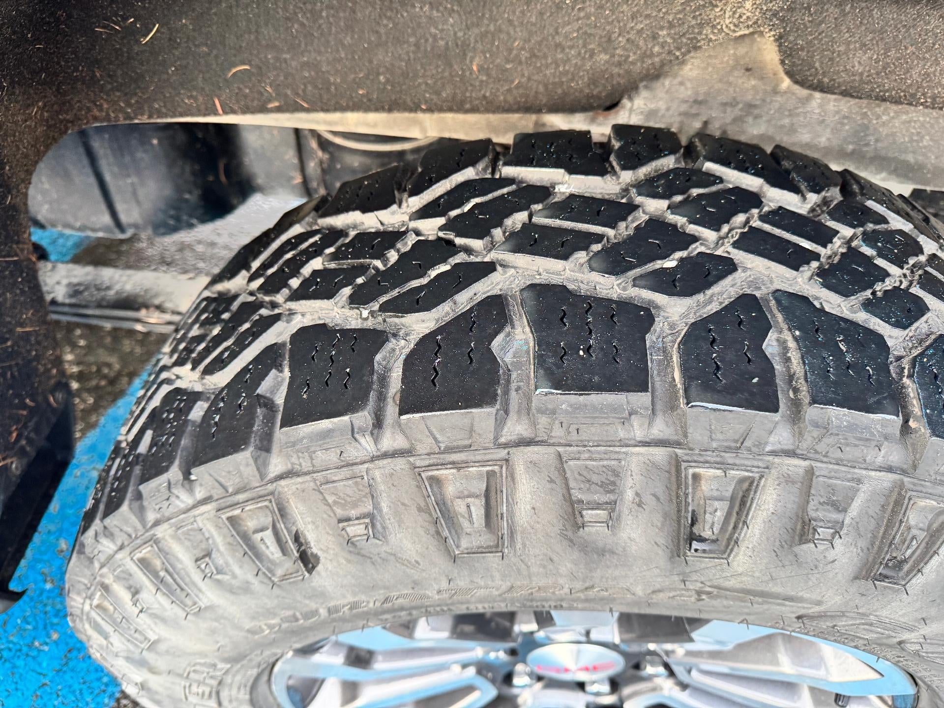 2020 GMC Sierra 1500 AT4 / CREW / 6.2 LITER V8 / TECH PCKG / 1 OWNER / 24K MILES