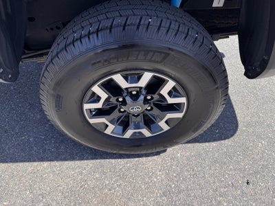 2020 Toyota Tacoma 4WD TRD OFF ROAD / DOUBLE CAB / 3.5 LITER V6 / 6 FOOT BOX / 50K MILES
