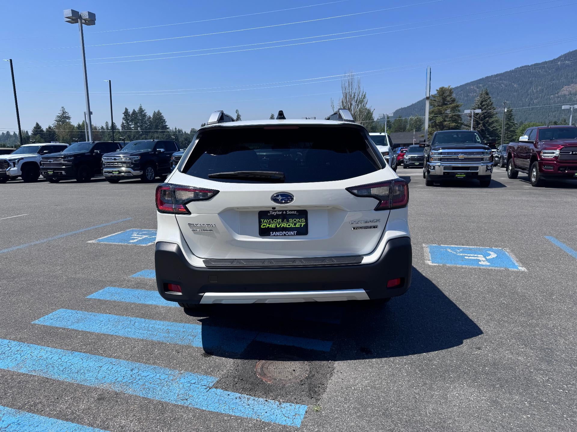 2024 Subaru Outback TOURING XT / AWD / 2.4 TURBO / EYESIGHT / SUNROOF / 1 OWNER / WARRANTY