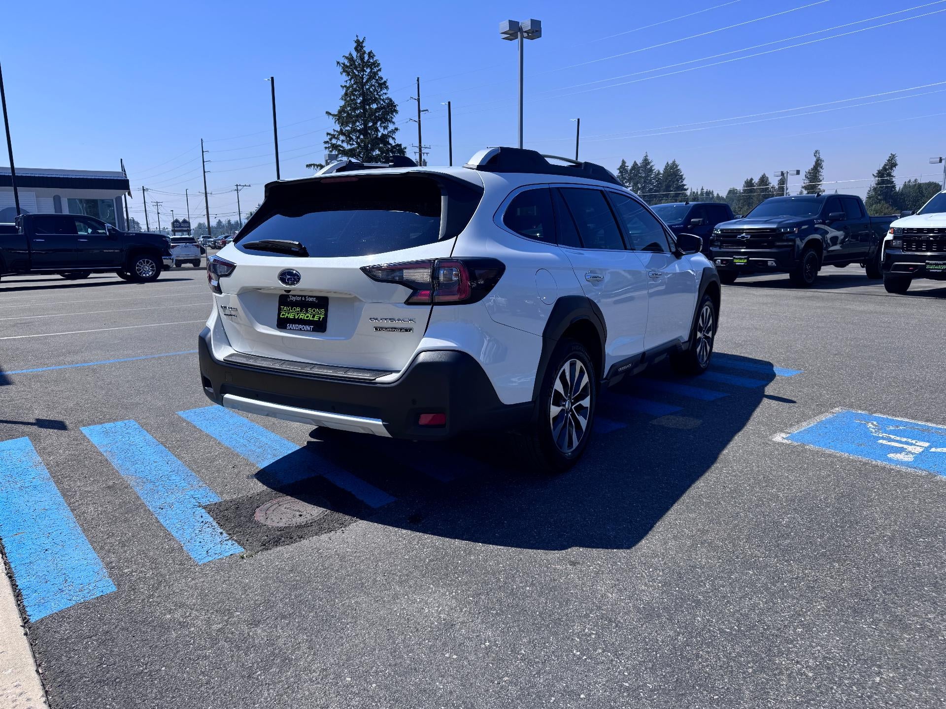 2024 Subaru Outback TOURING XT / AWD / 2.4 TURBO / EYESIGHT / SUNROOF / 1 OWNER / WARRANTY