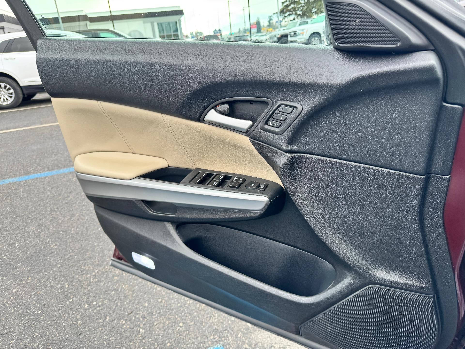 2013 Honda Crosstour EX-L / ALL WHEEL DRIVE / 3.5 V6 / SUNROOF / LEATHER / LOCAL TRADE