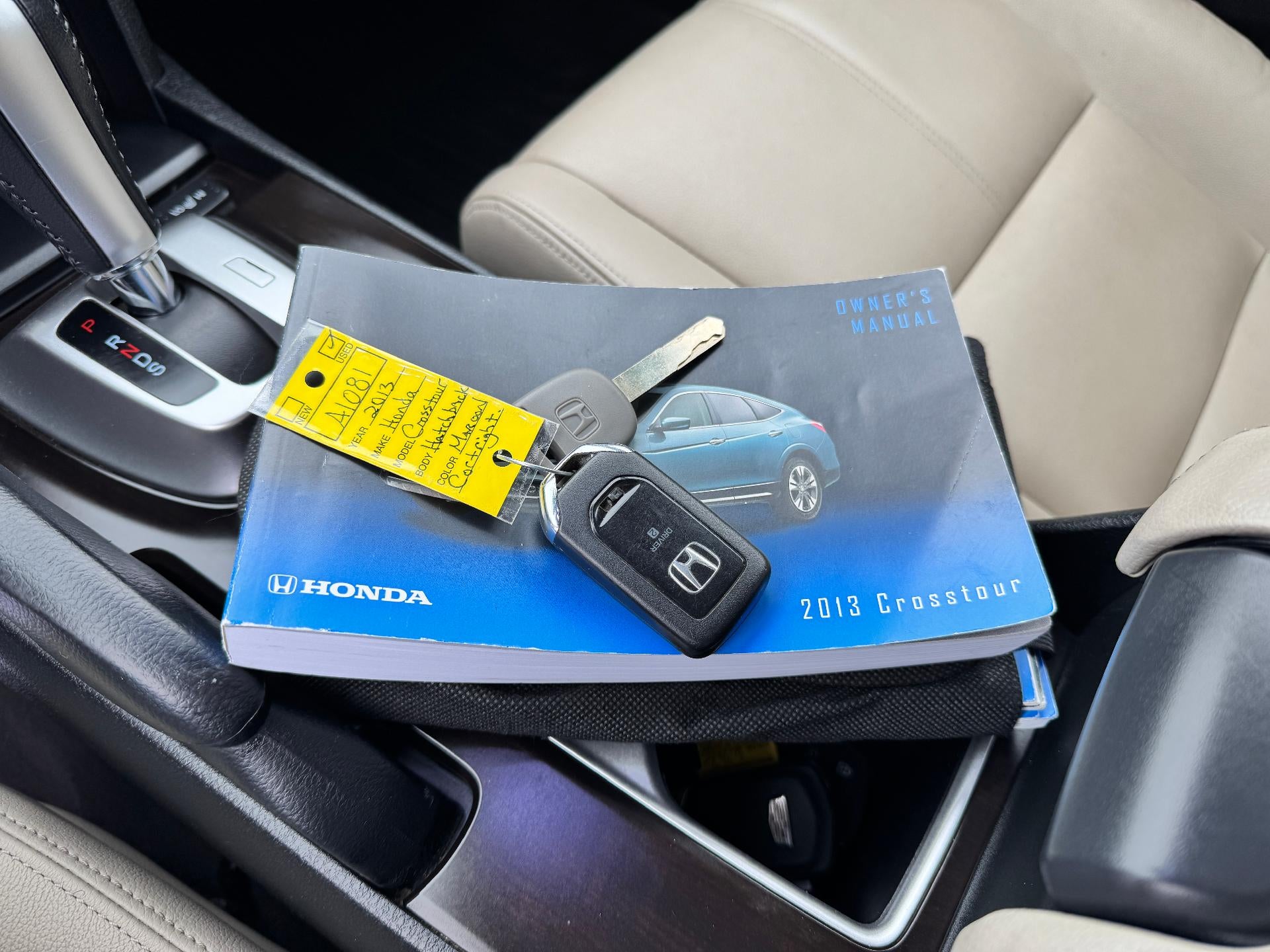 2013 Honda Crosstour EX-L / ALL WHEEL DRIVE / 3.5 V6 / SUNROOF / LEATHER / LOCAL TRADE