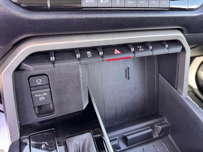 2024 Toyota Tundra 4WD SR5 / CREW / TRD OFF ROAD / SHORT BOX / 1 OWNER / WARRANTY