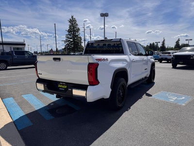 2024 Toyota Tundra 4WD SR5 / CREW / TRD OFF ROAD / SHORT BOX / 1 OWNER / WARRANTY