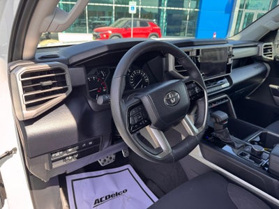 2024 Toyota Tundra 4WD SR5 / CREW / TRD OFF ROAD / SHORT BOX / 1 OWNER / WARRANTY