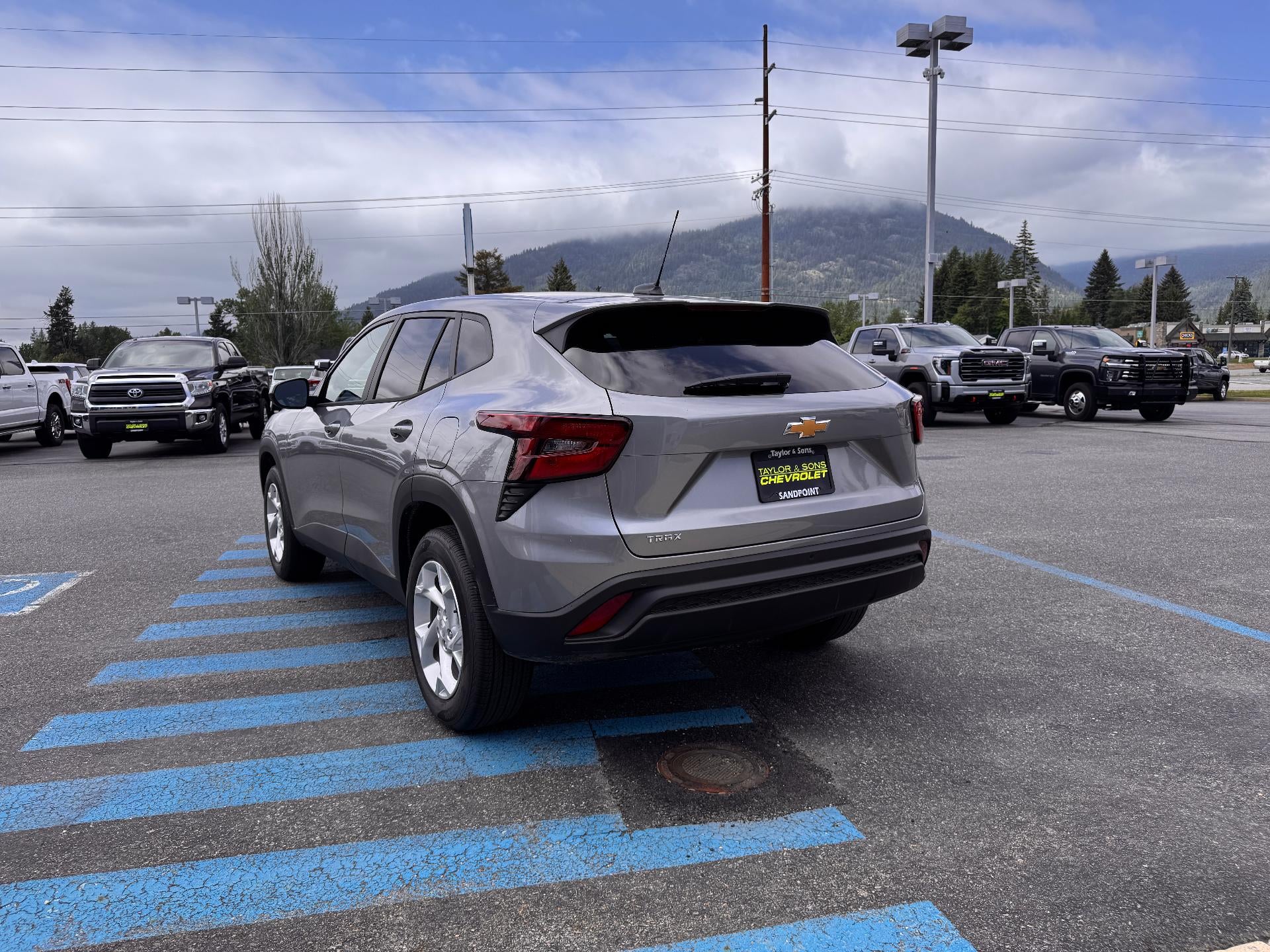 2026 Chevrolet Trax LS / 1.2 TURBO / HEATED SEATS / REMOTE START / SAFETY PCKG