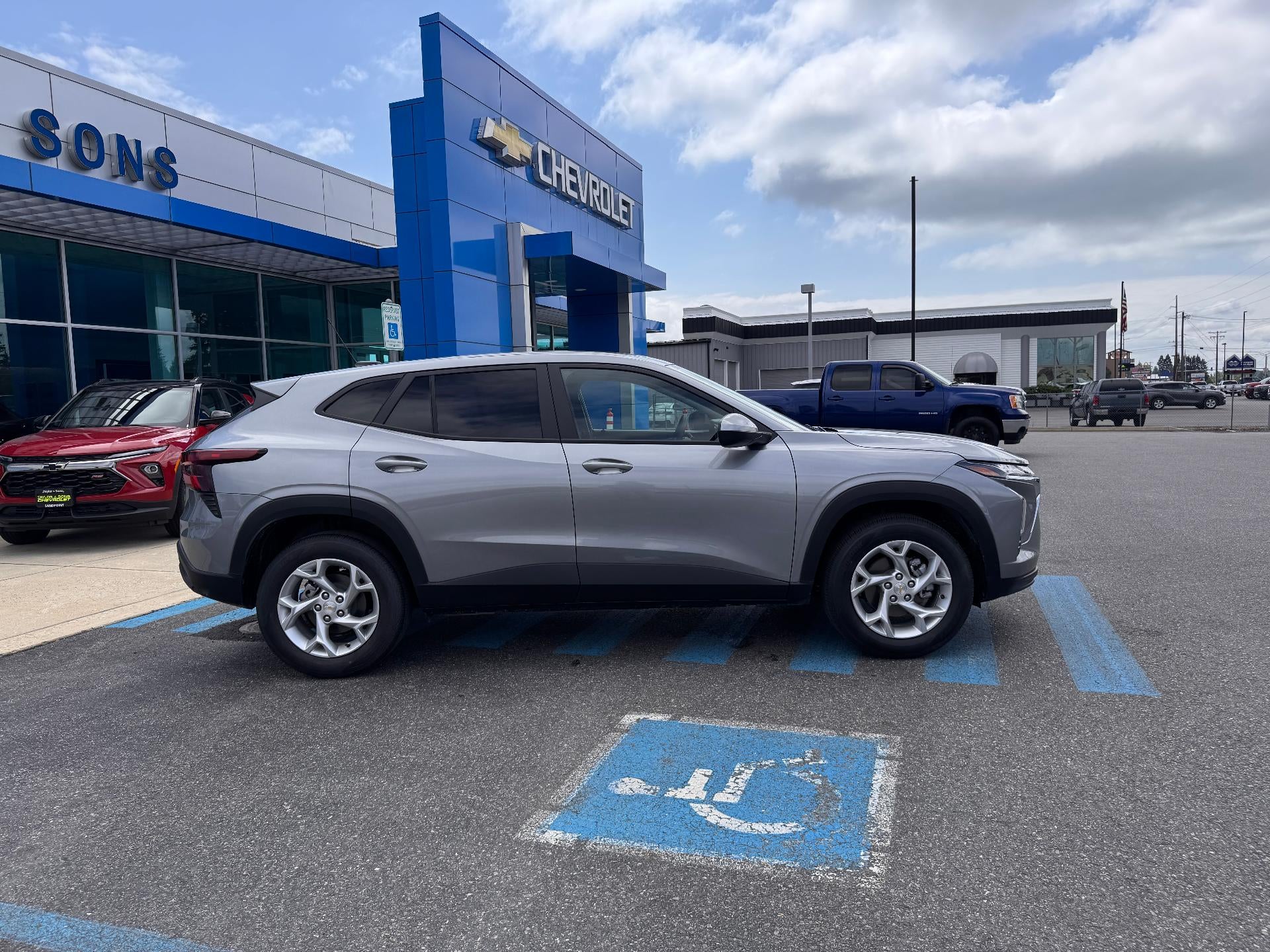 2026 Chevrolet Trax LS / 1.2 TURBO / HEATED SEATS / REMOTE START / SAFETY PCKG