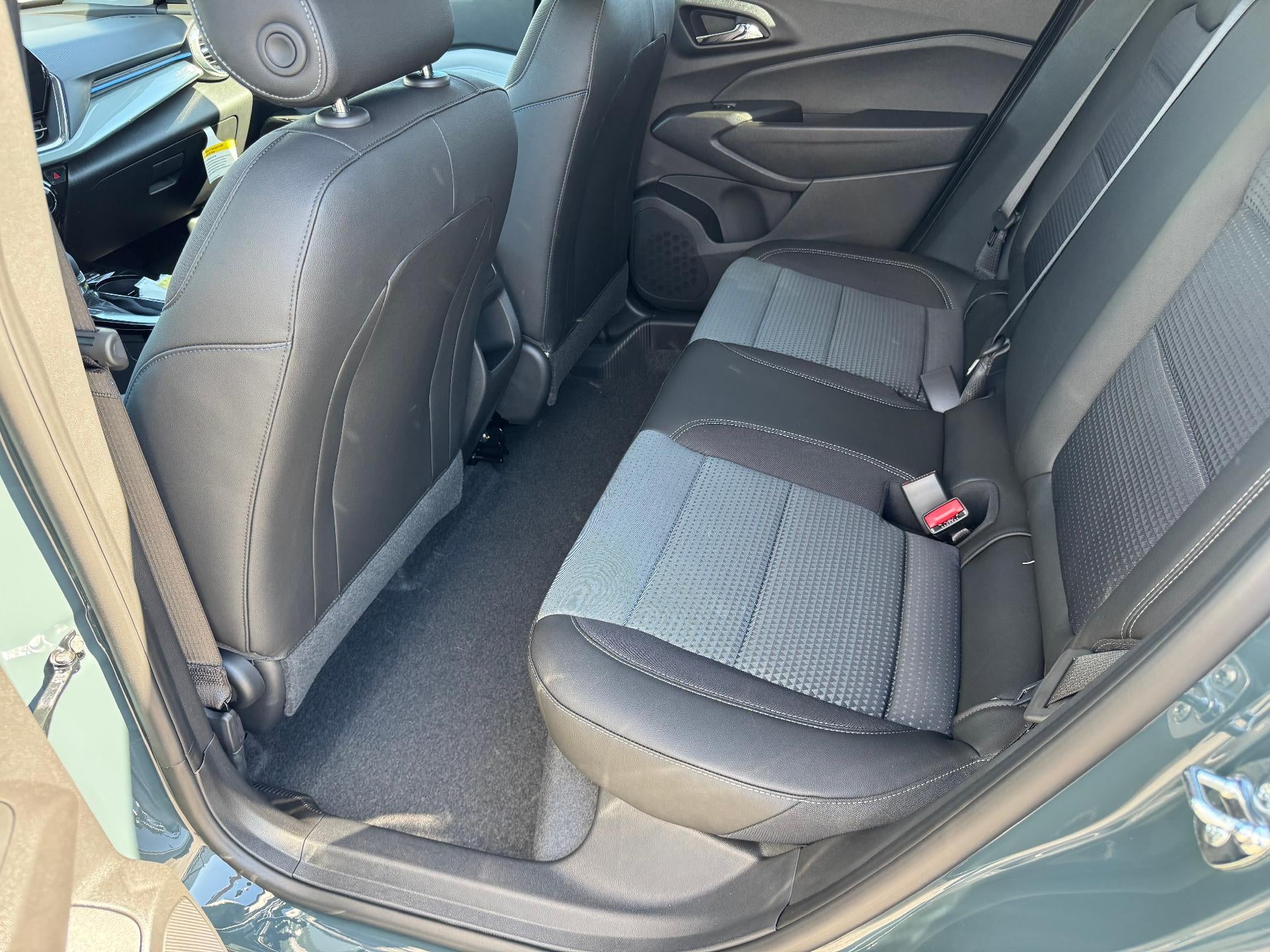 2025 Chevrolet Trax LT / ADAPTIVE CRUISE / HEATED SEATS / SAFETY PCKG / REMOTE START