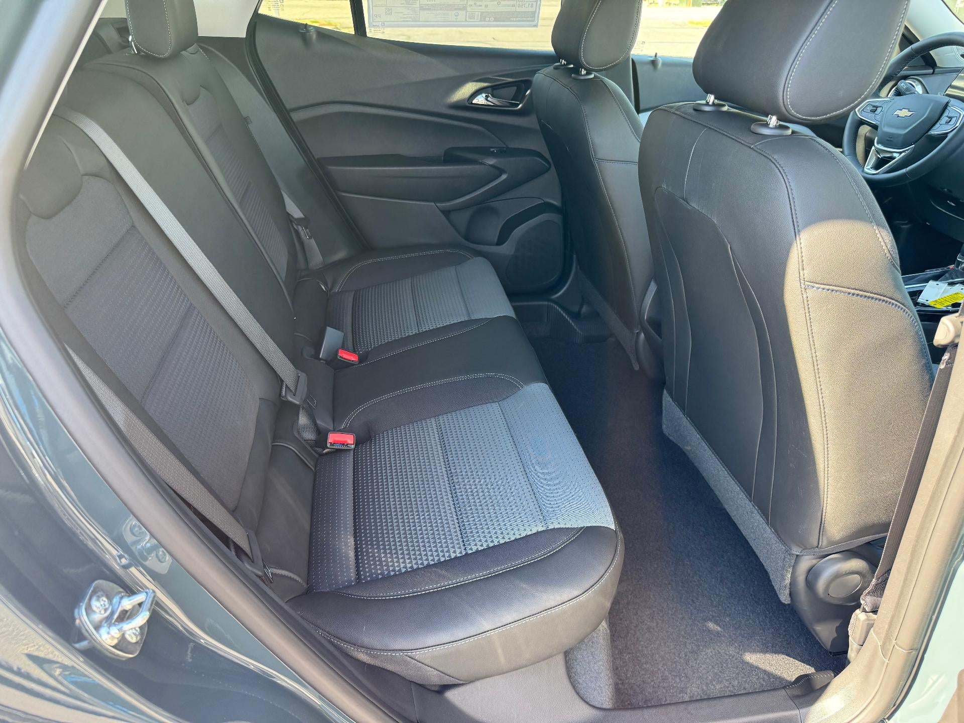 2025 Chevrolet Trax LT / ADAPTIVE CRUISE / HEATED SEATS / SAFETY PCKG / REMOTE START