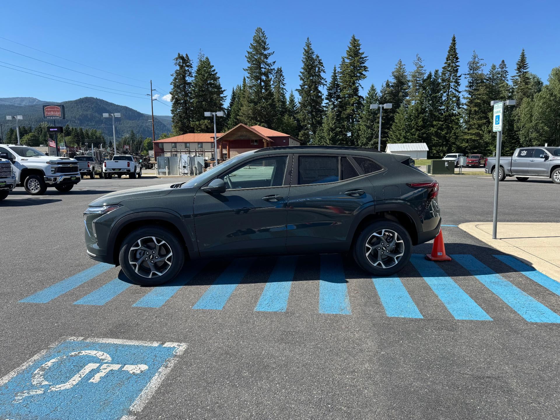 2025 Chevrolet Trax LT / ADAPTIVE CRUISE / HEATED SEATS / SAFETY PCKG / REMOTE START