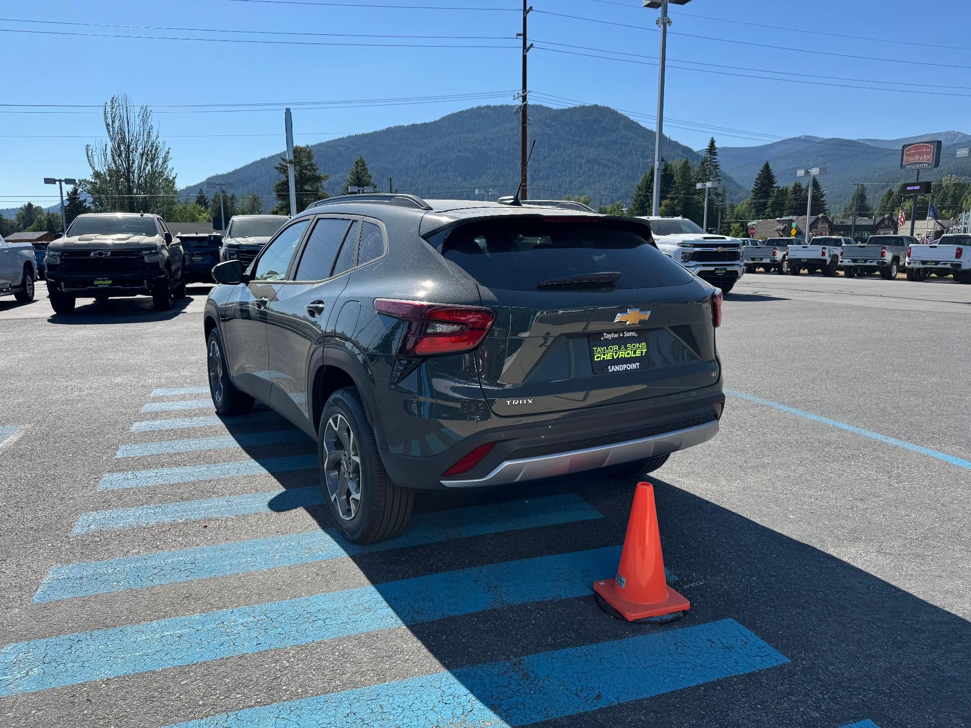 2025 Chevrolet Trax LT / ADAPTIVE CRUISE / HEATED SEATS / SAFETY PCKG / REMOTE START