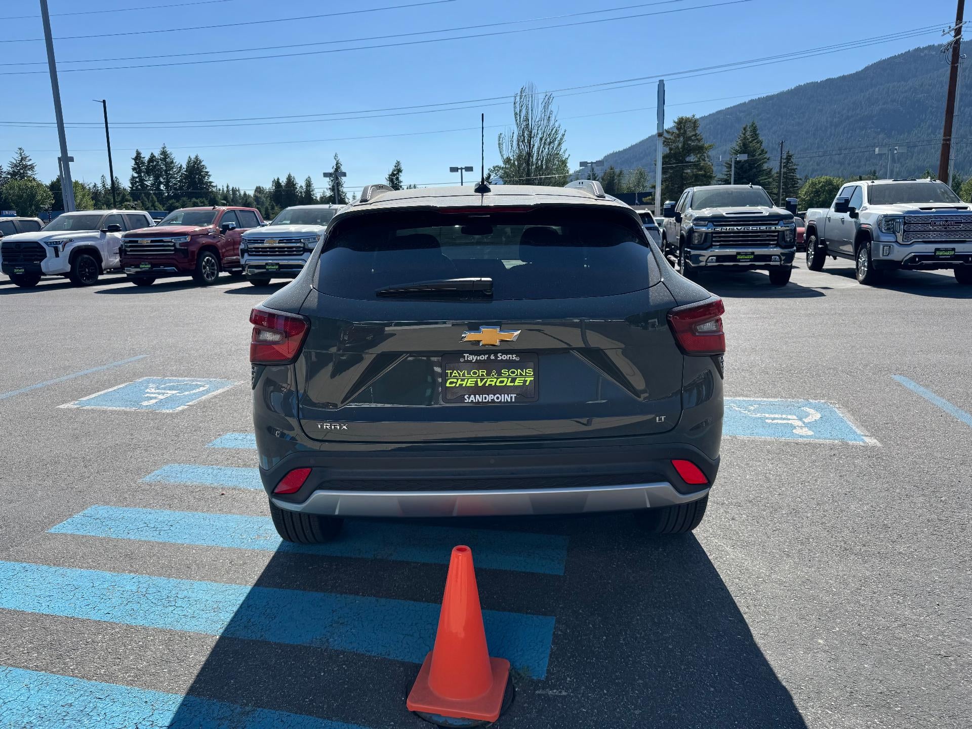 2025 Chevrolet Trax LT / ADAPTIVE CRUISE / HEATED SEATS / SAFETY PCKG / REMOTE START